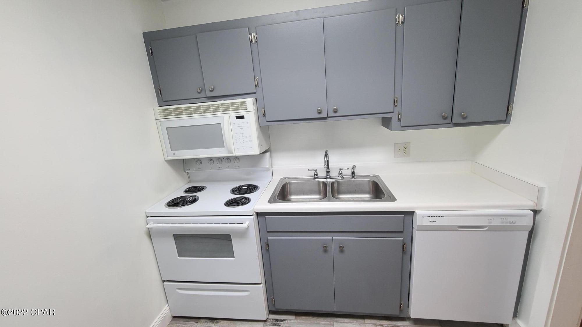 Landmark On St. Andrews Bay - Residential