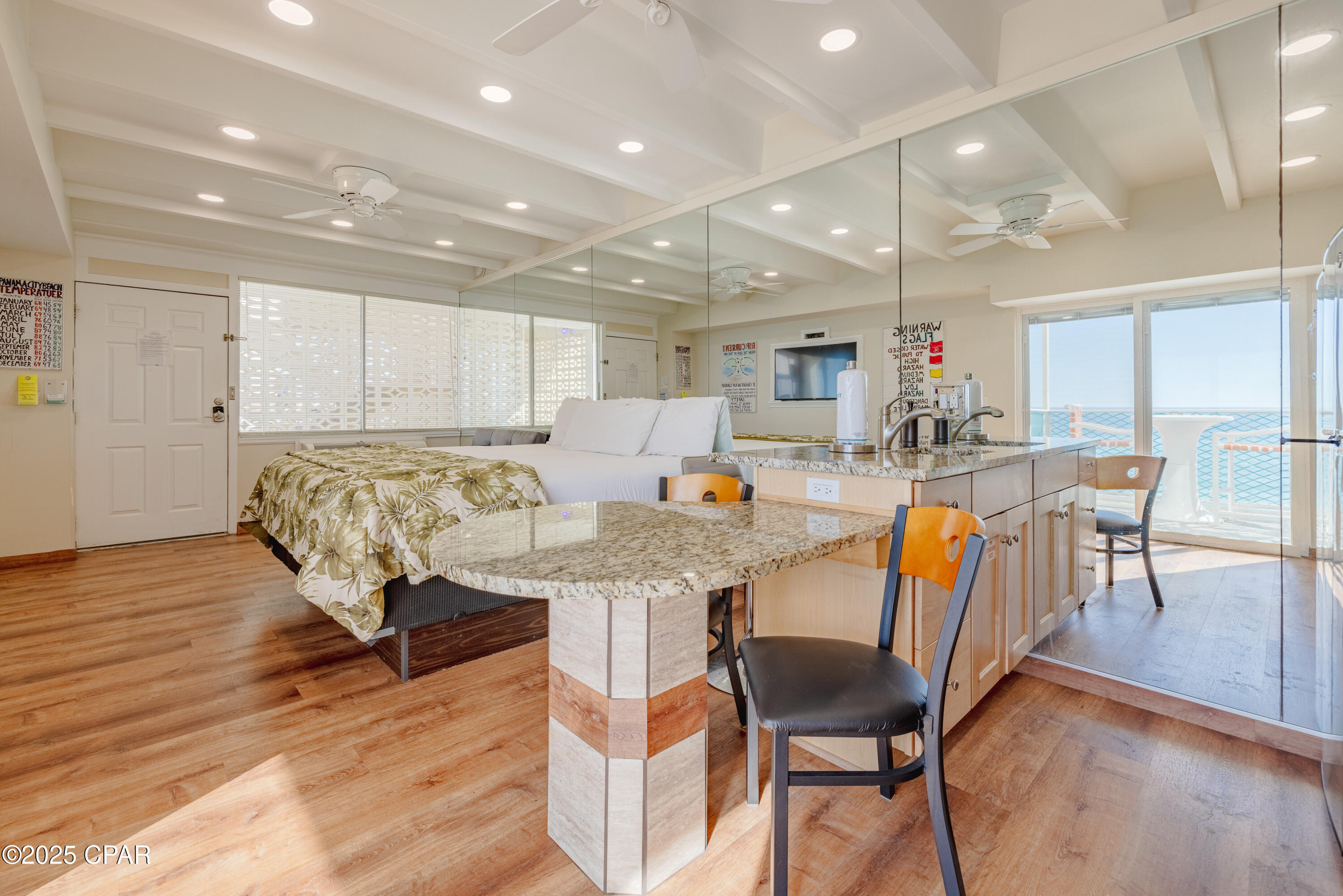 Fontainebleau Terrace - Residential