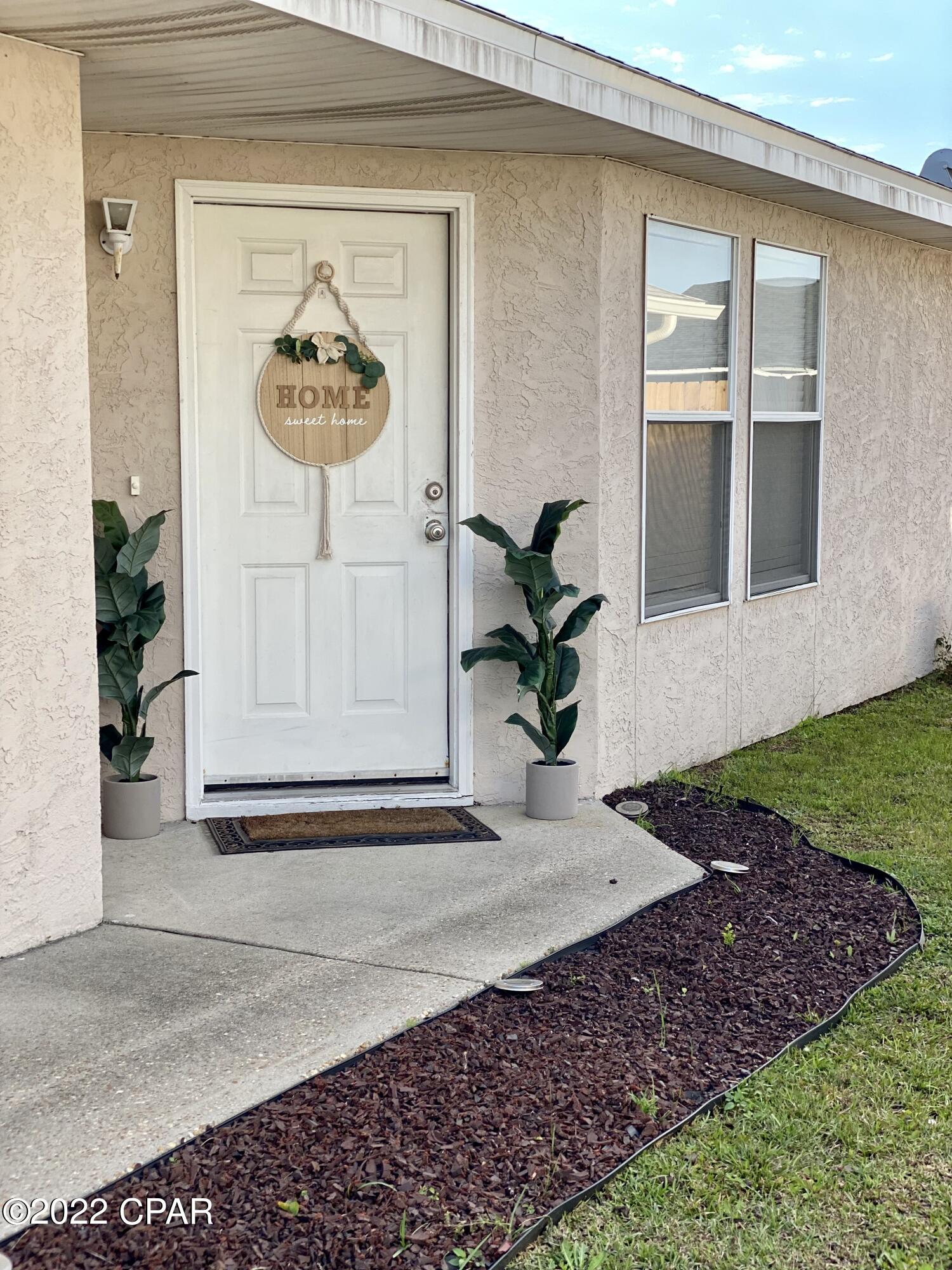 Pine Tree Place Unit 1 - Residential