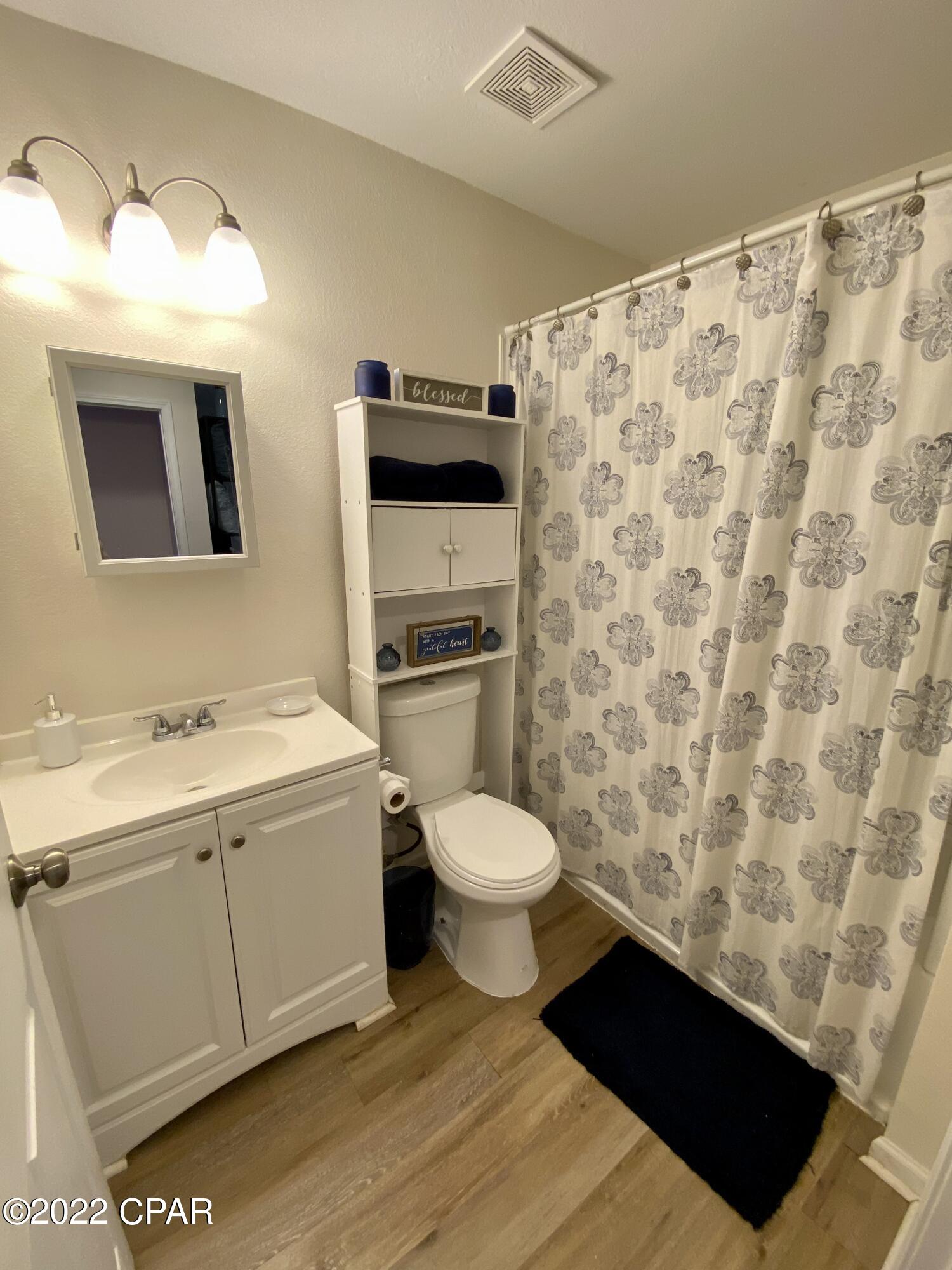 Pine Tree Place Unit 1 - Residential