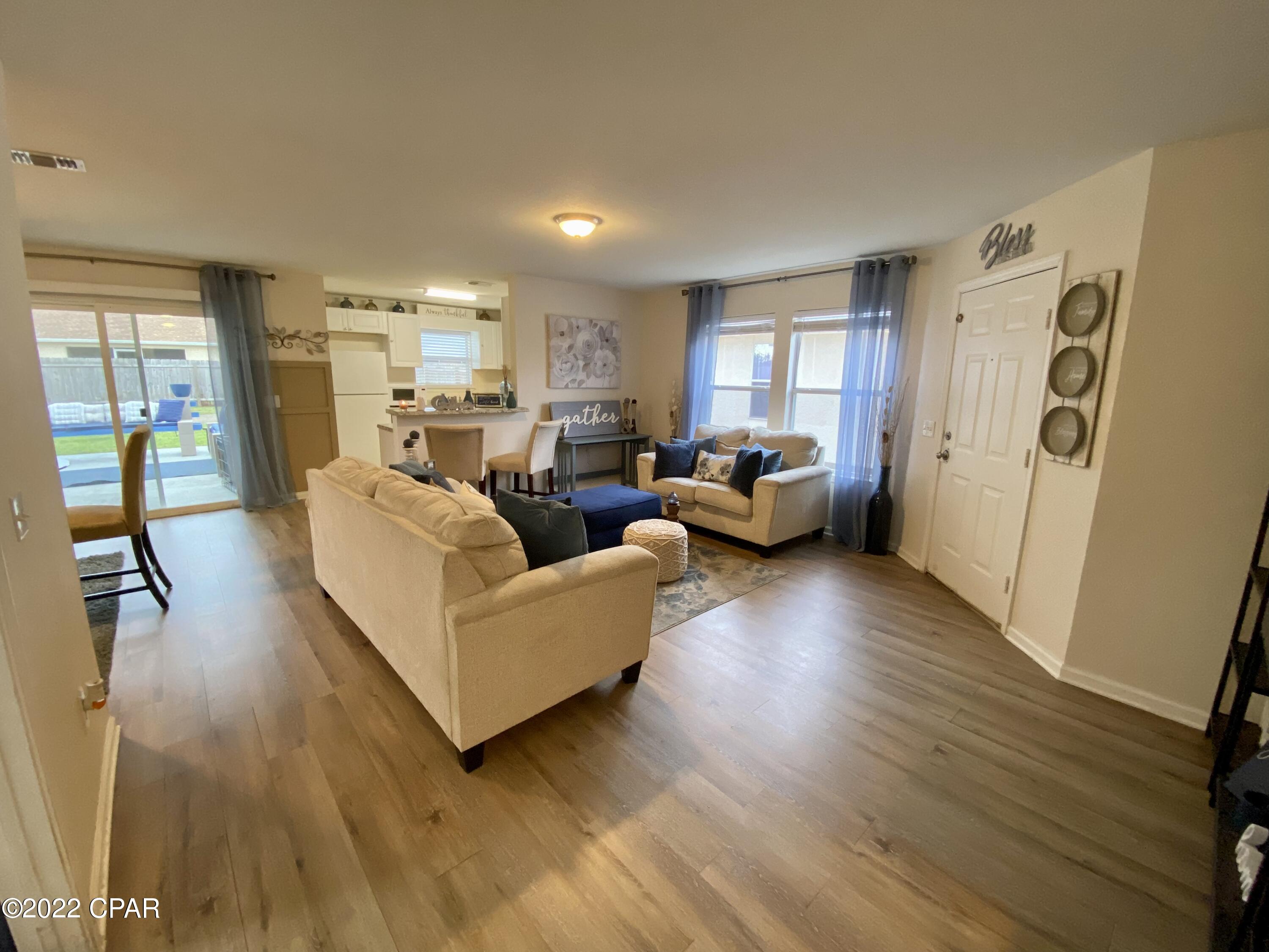 Pine Tree Place Unit 1 - Residential