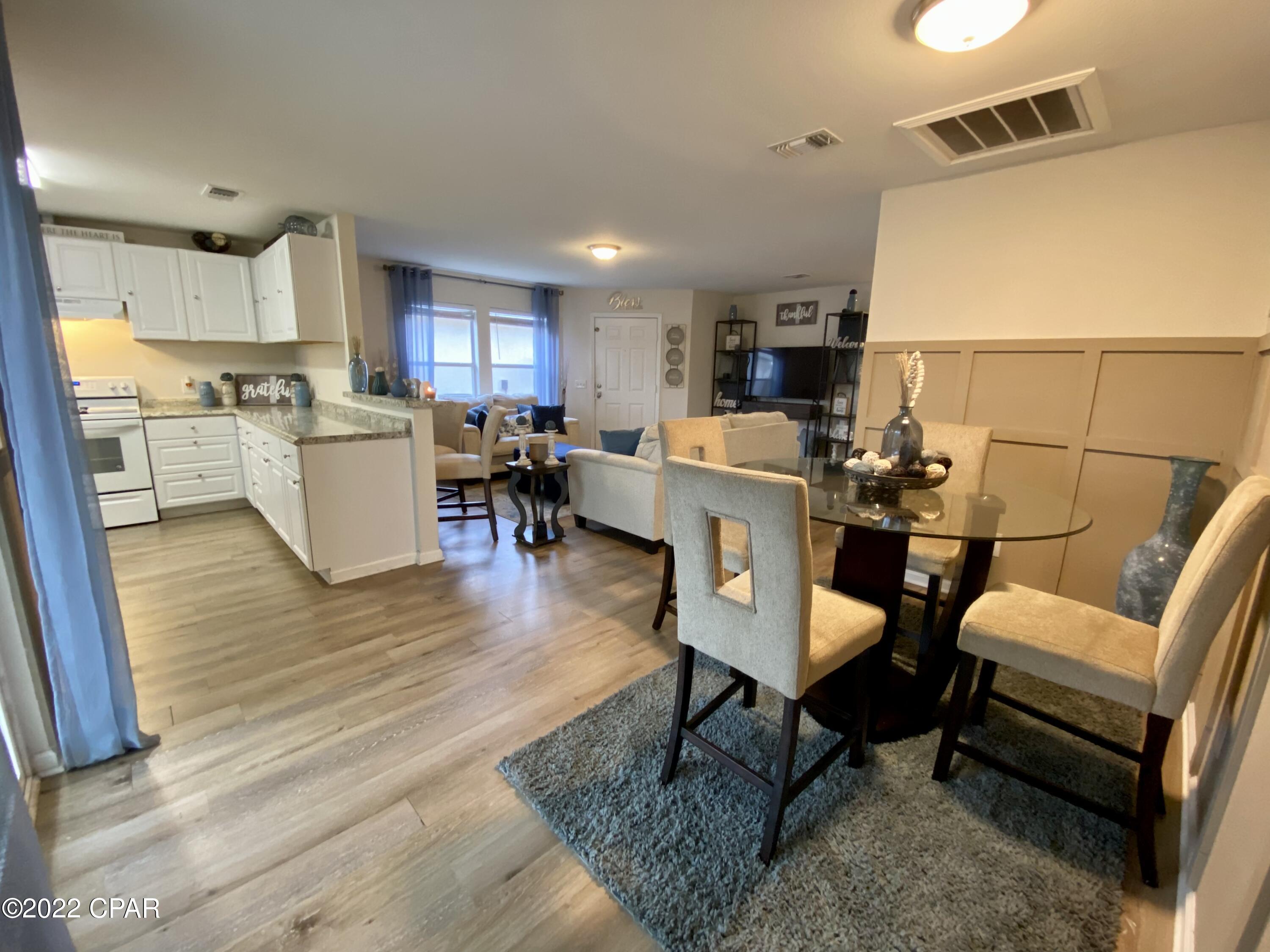 Pine Tree Place Unit 1 - Residential
