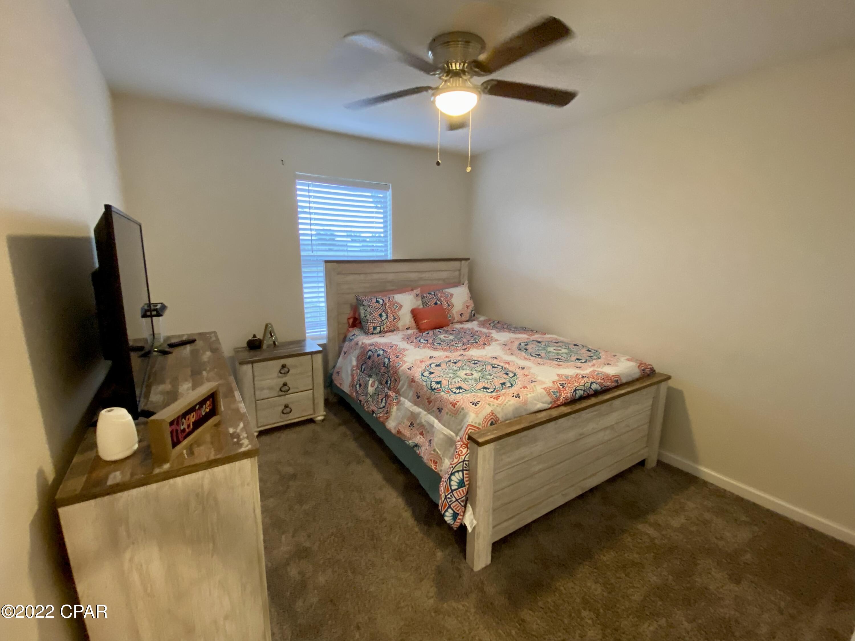 Pine Tree Place Unit 1 - Residential