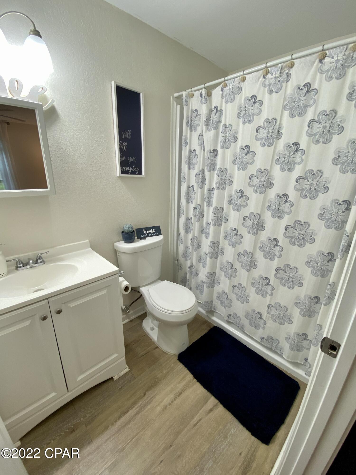 Pine Tree Place Unit 1 - Residential