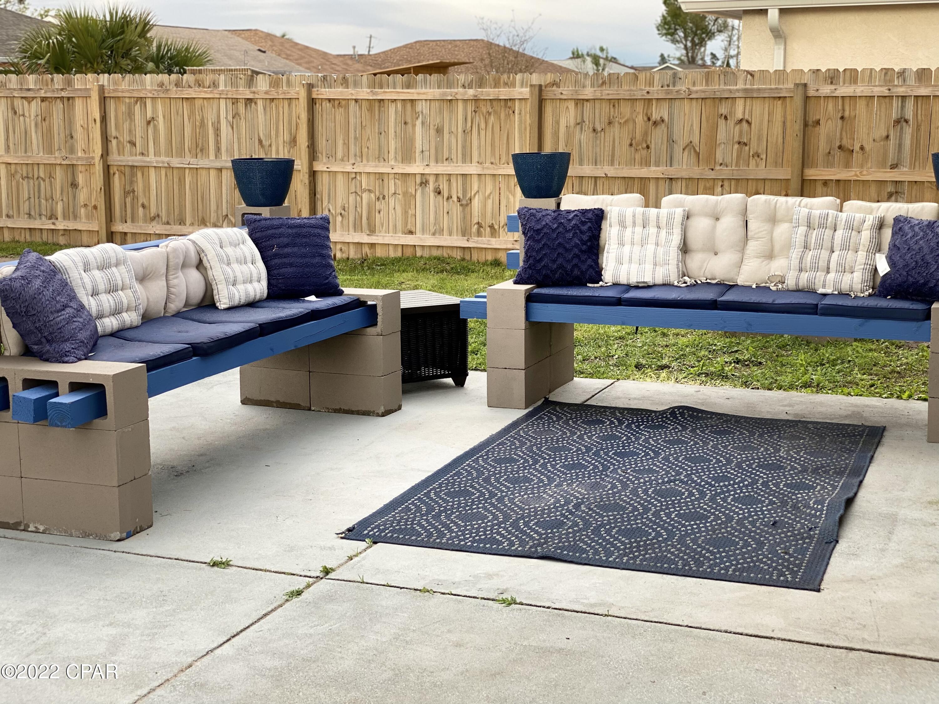 Pine Tree Place Unit 1 - Residential