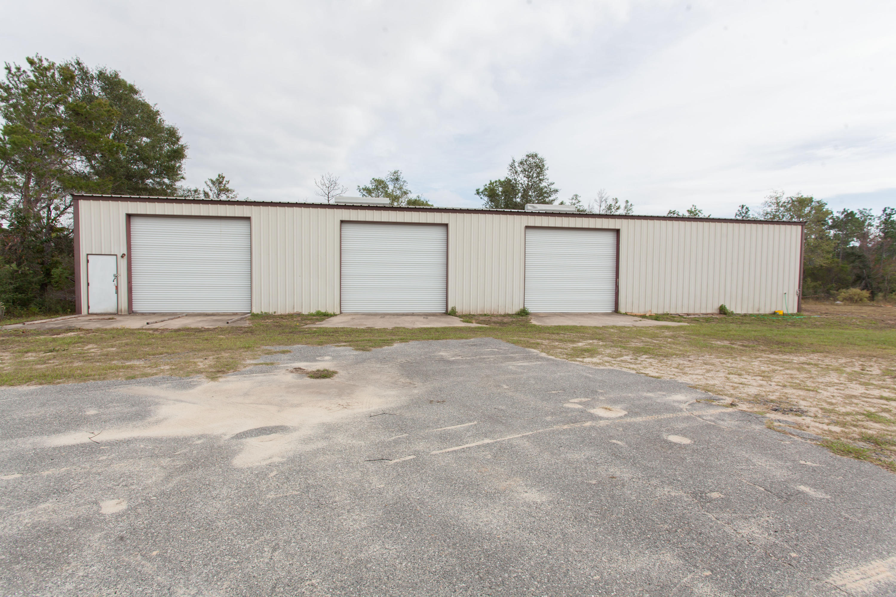 [No Recorded Subdiv] - Commercial Sale