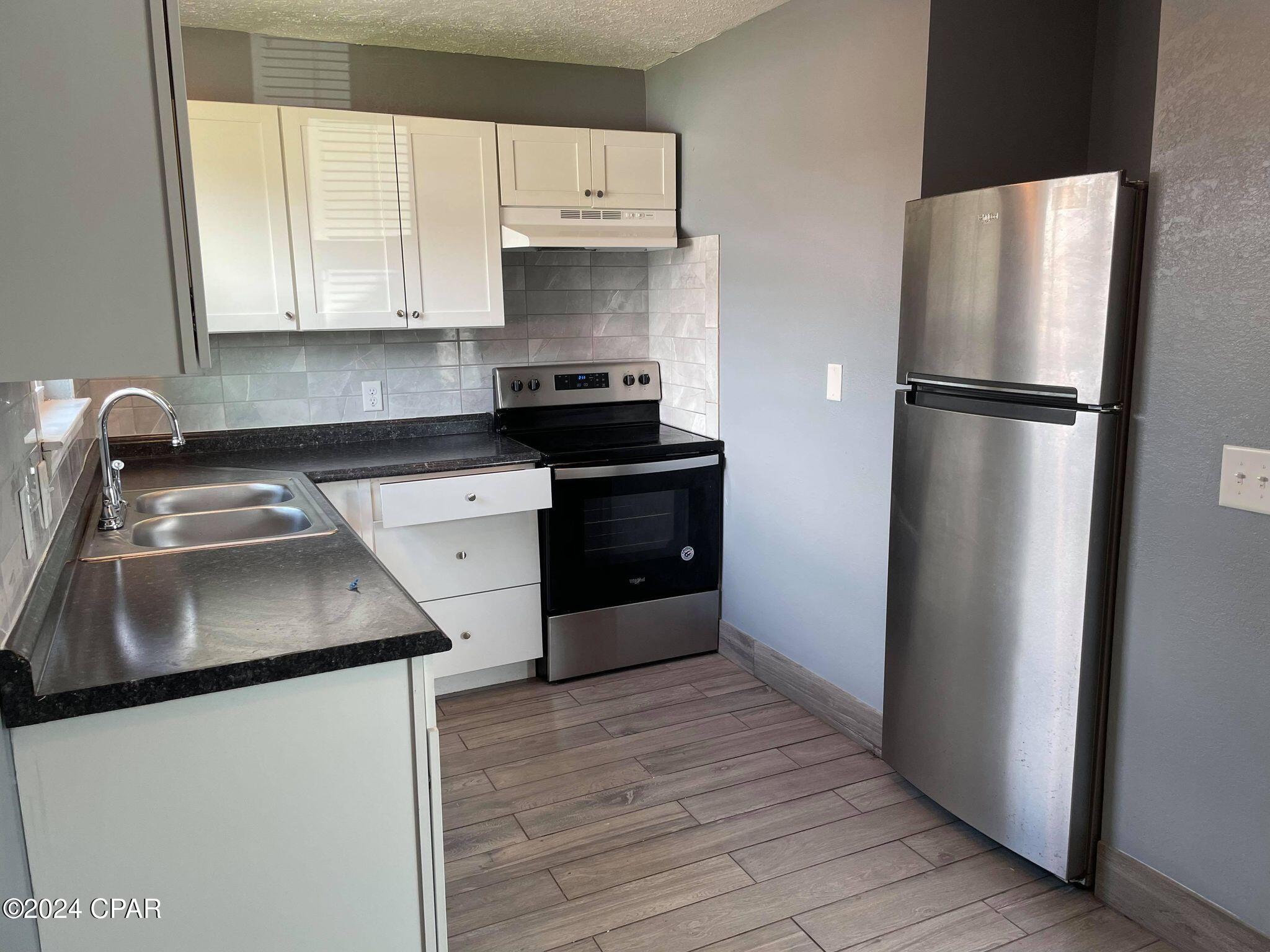 [No Recorded Subdiv] - Residential Lease