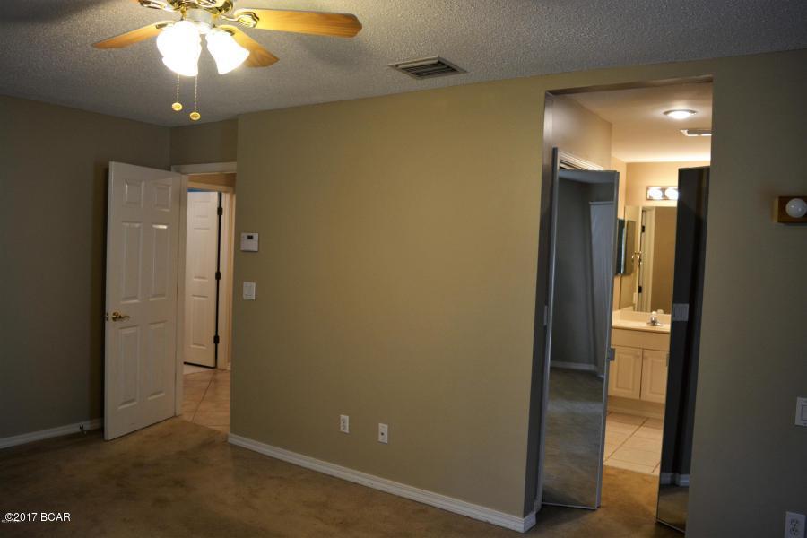 Hammocks - Residential Lease