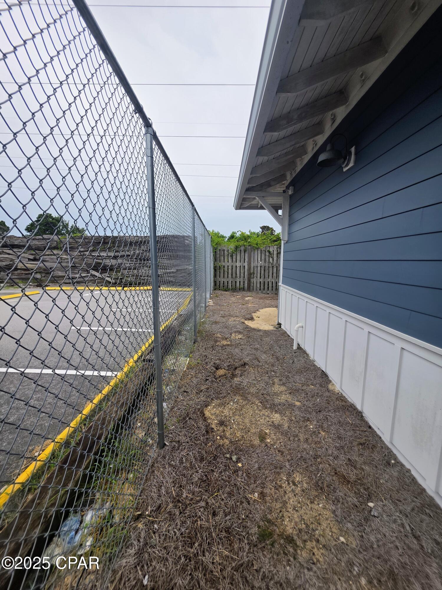 Laguna Beach 3rd Add - Commercial Lease