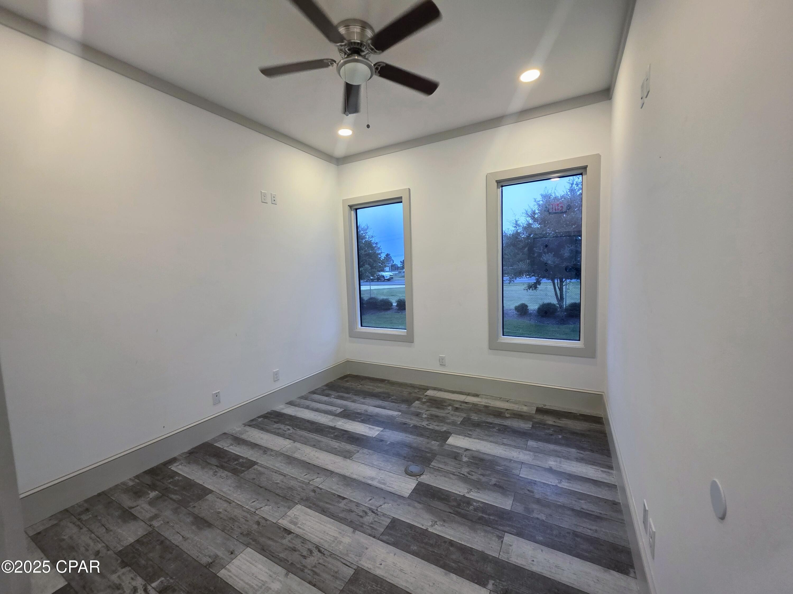 Laguna Beach 3rd Add - Commercial Lease