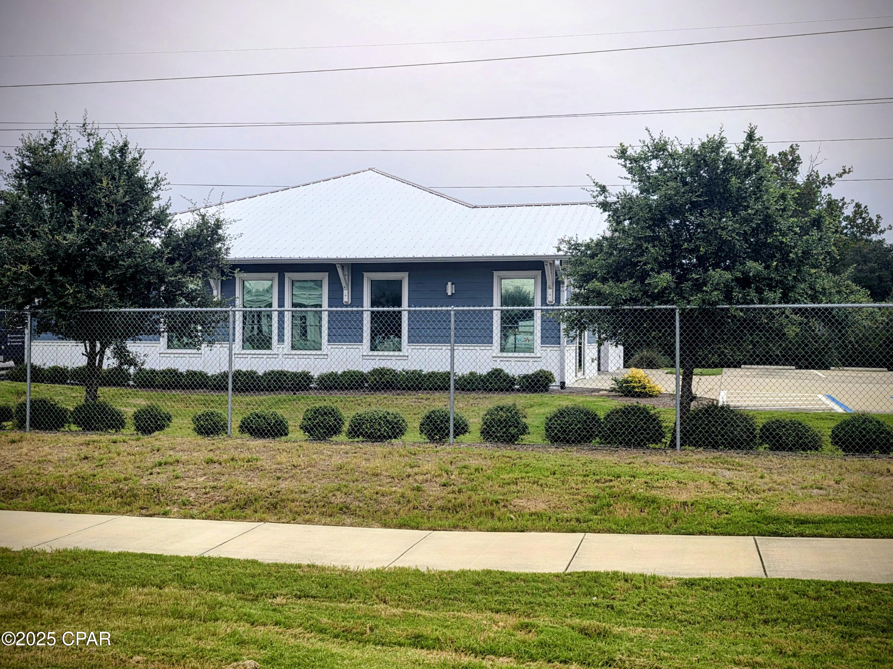 Laguna Beach 3rd Add - Commercial Lease