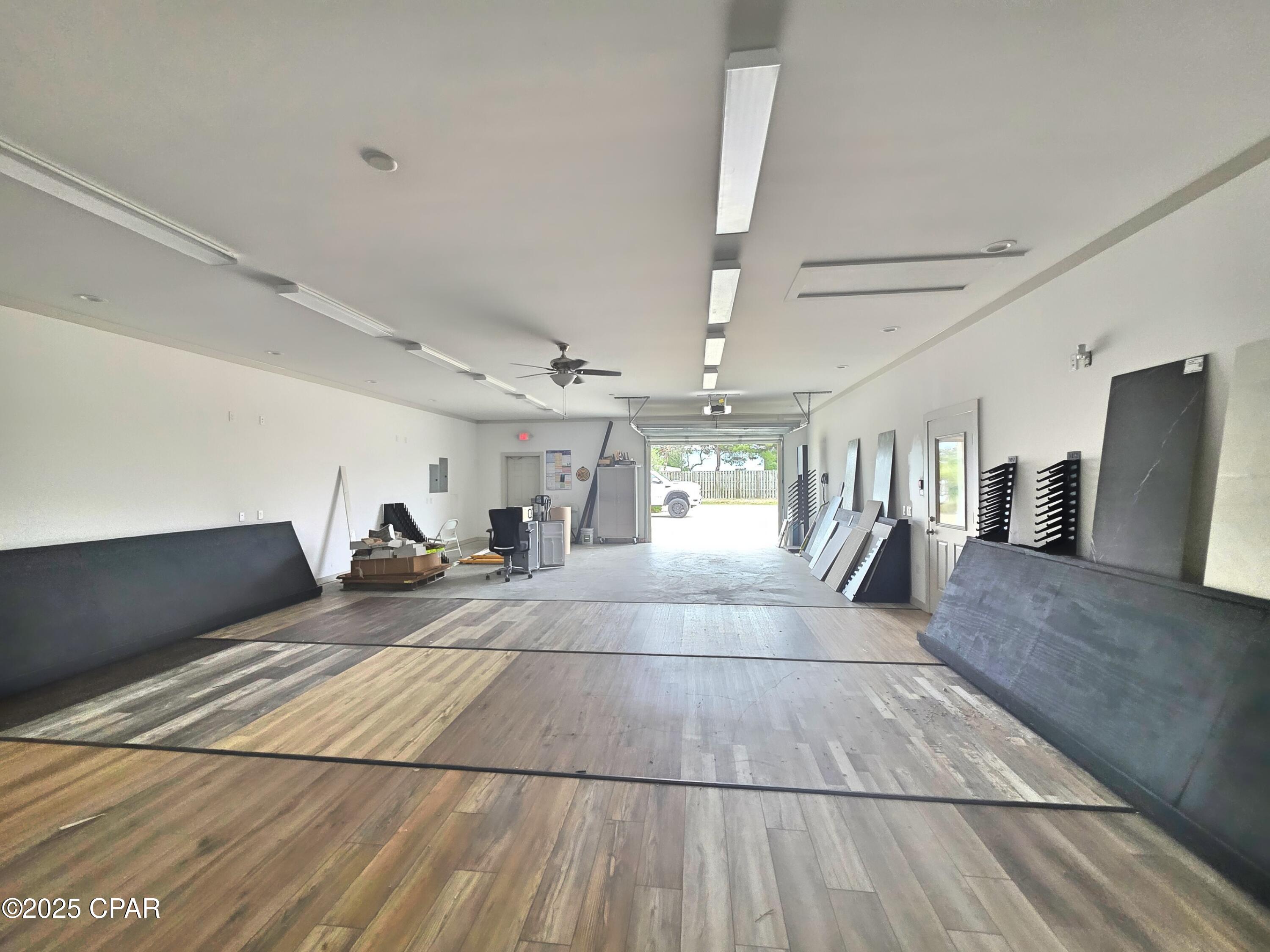 Laguna Beach 3rd Add - Commercial Lease