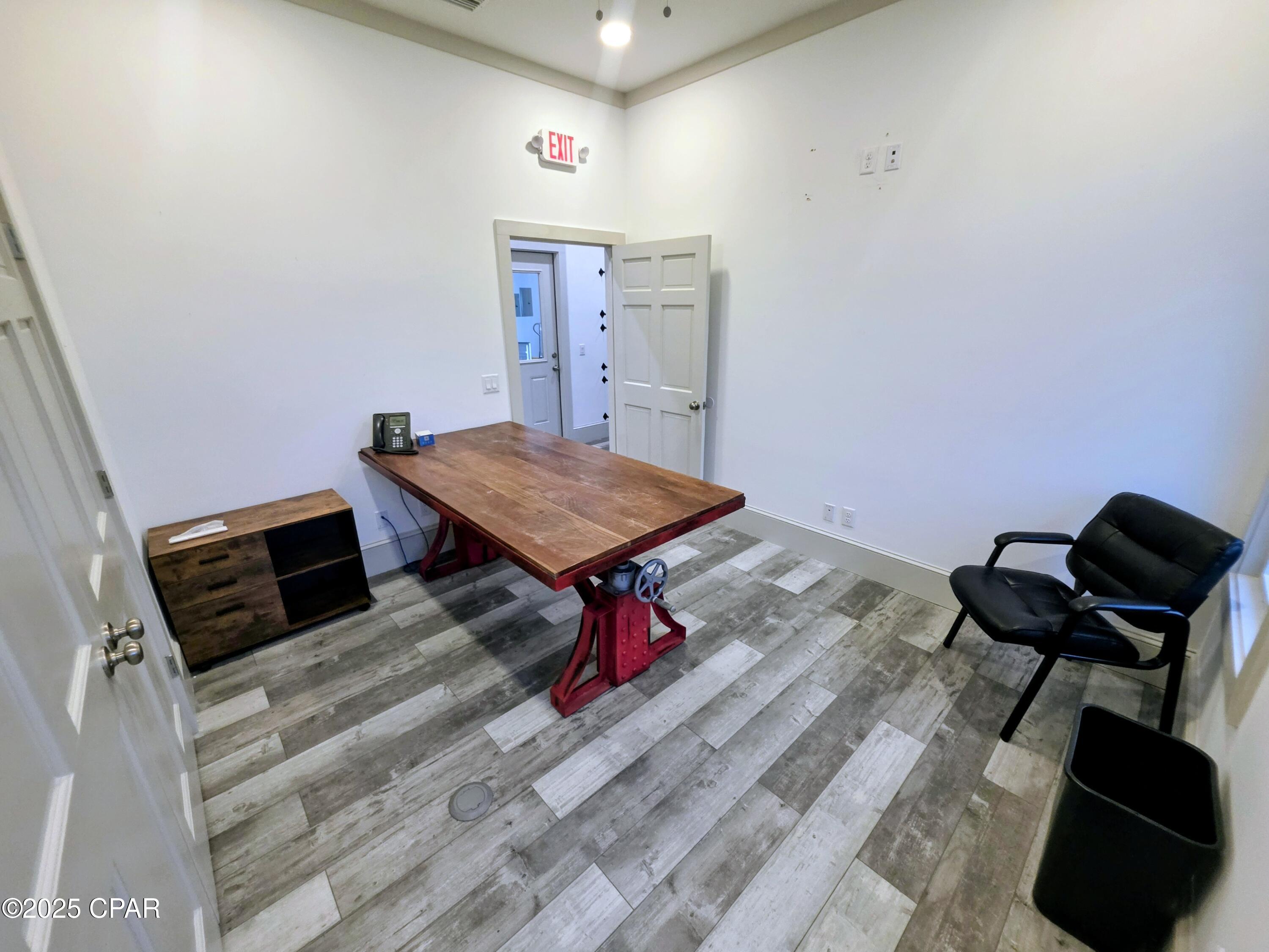 Laguna Beach 3rd Add - Commercial Lease