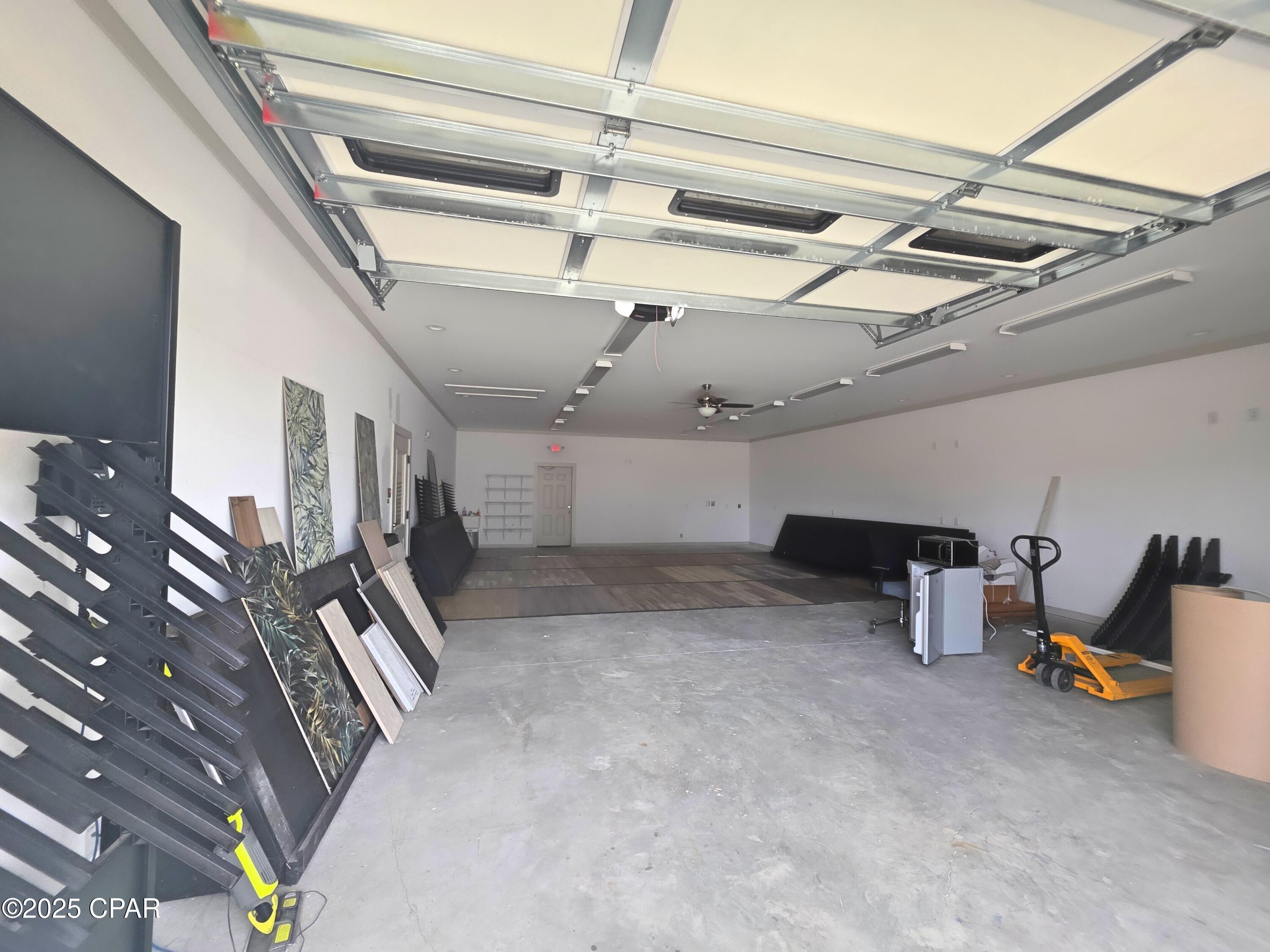 Laguna Beach 3rd Add - Commercial Lease