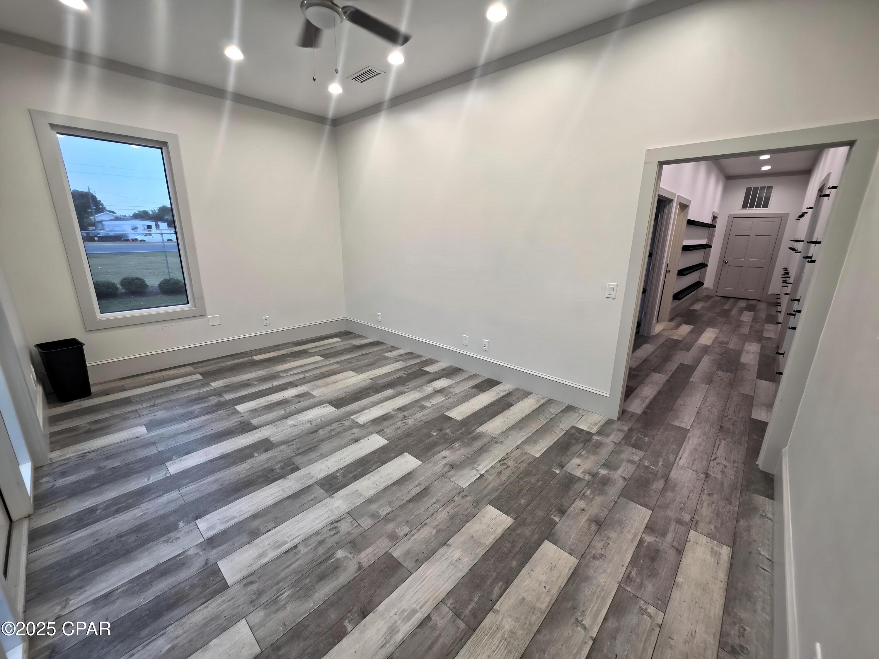 Laguna Beach 3rd Add - Commercial Lease