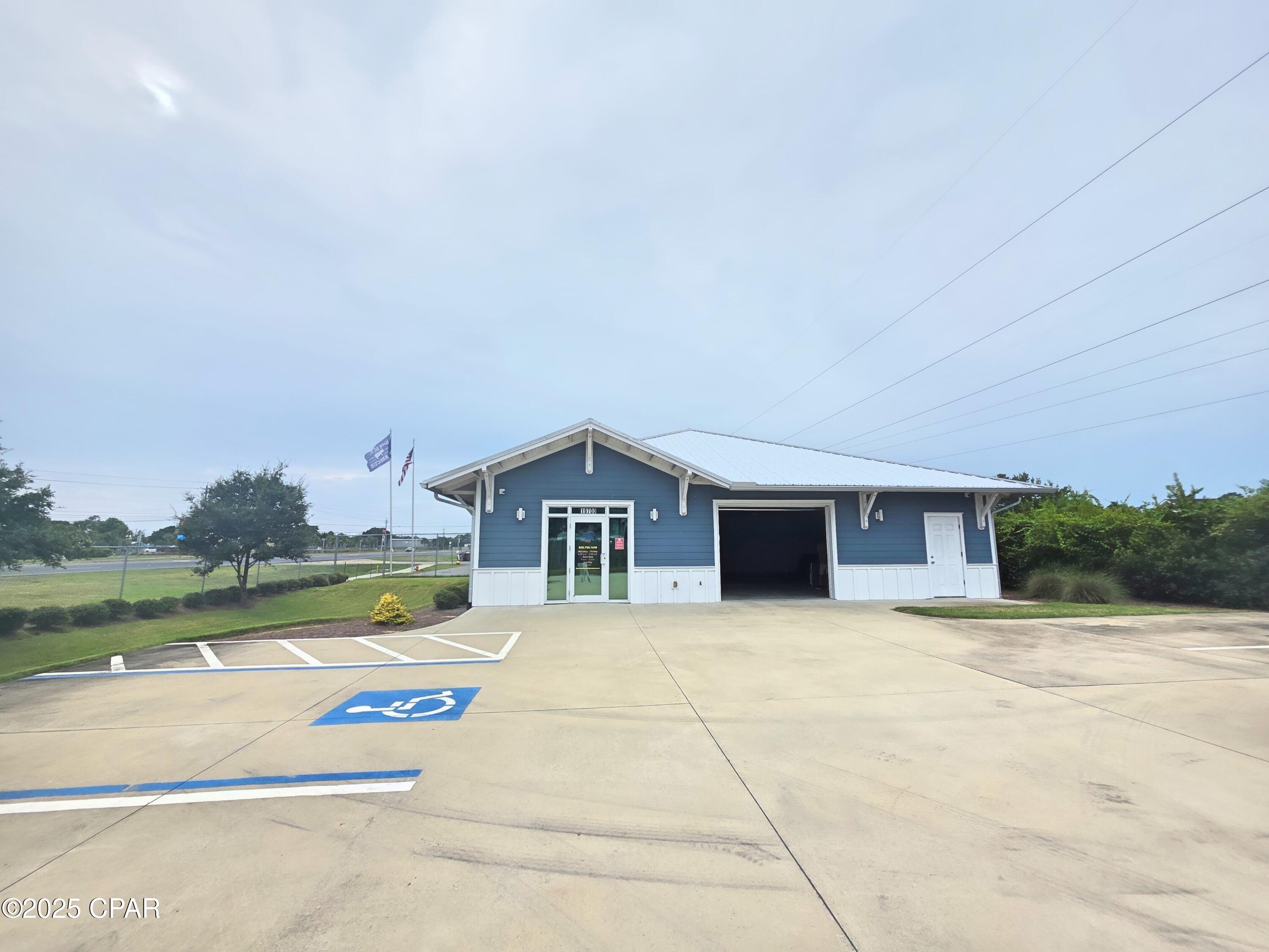 Laguna Beach 3rd Add - Commercial Lease