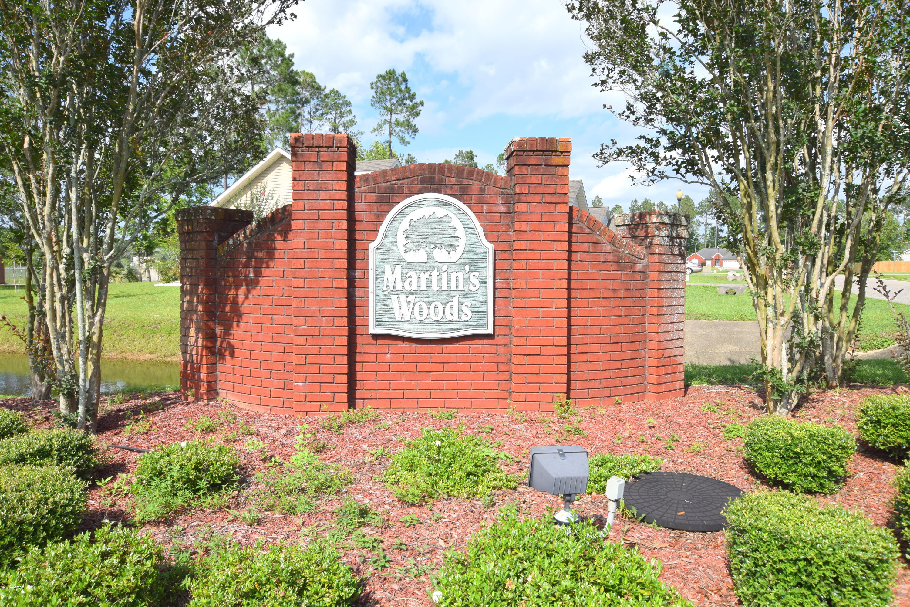 Martins Woods - Land