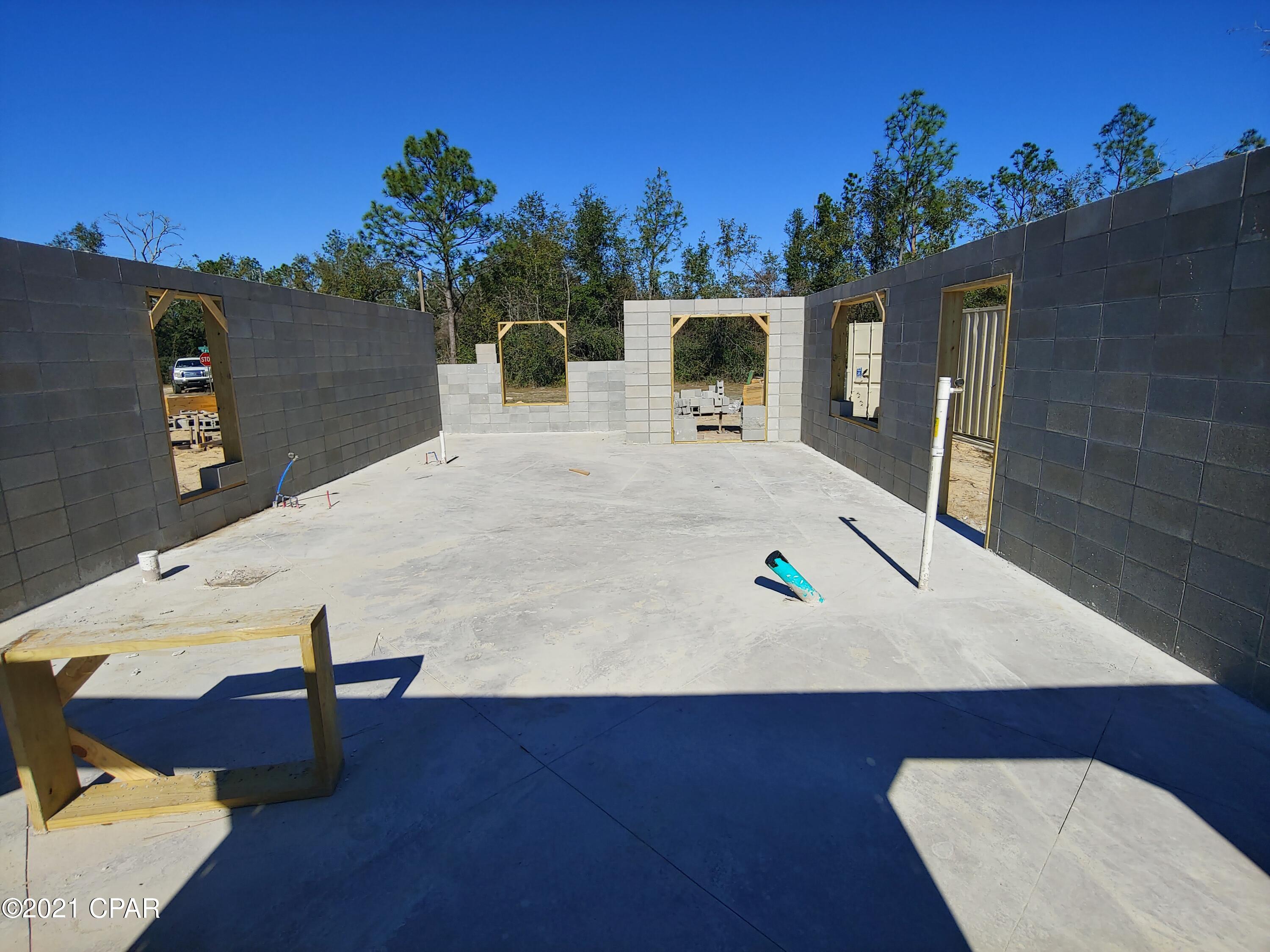 South Caravana Manor - Residential