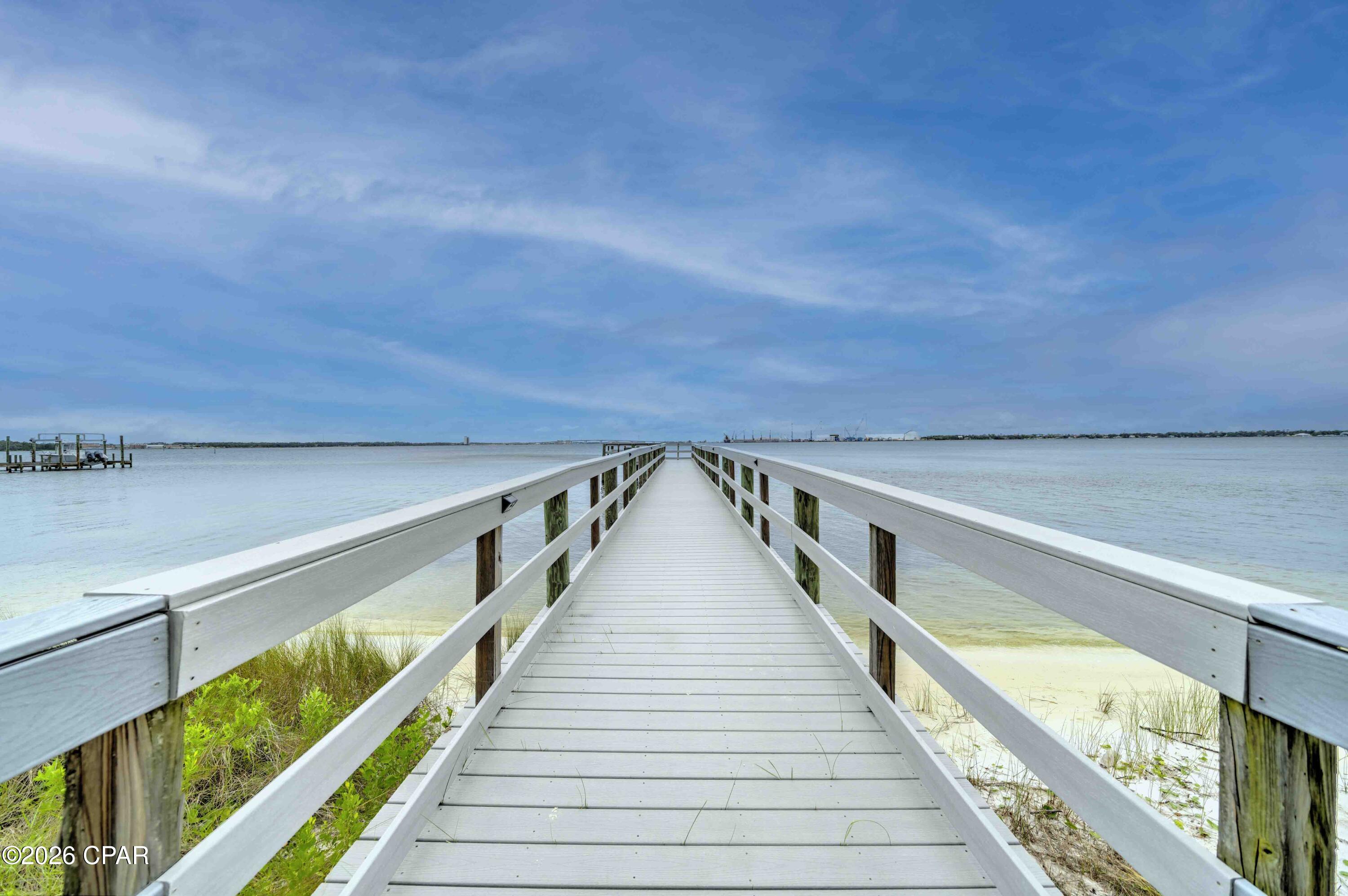 Magnolia Bay Club - Residential