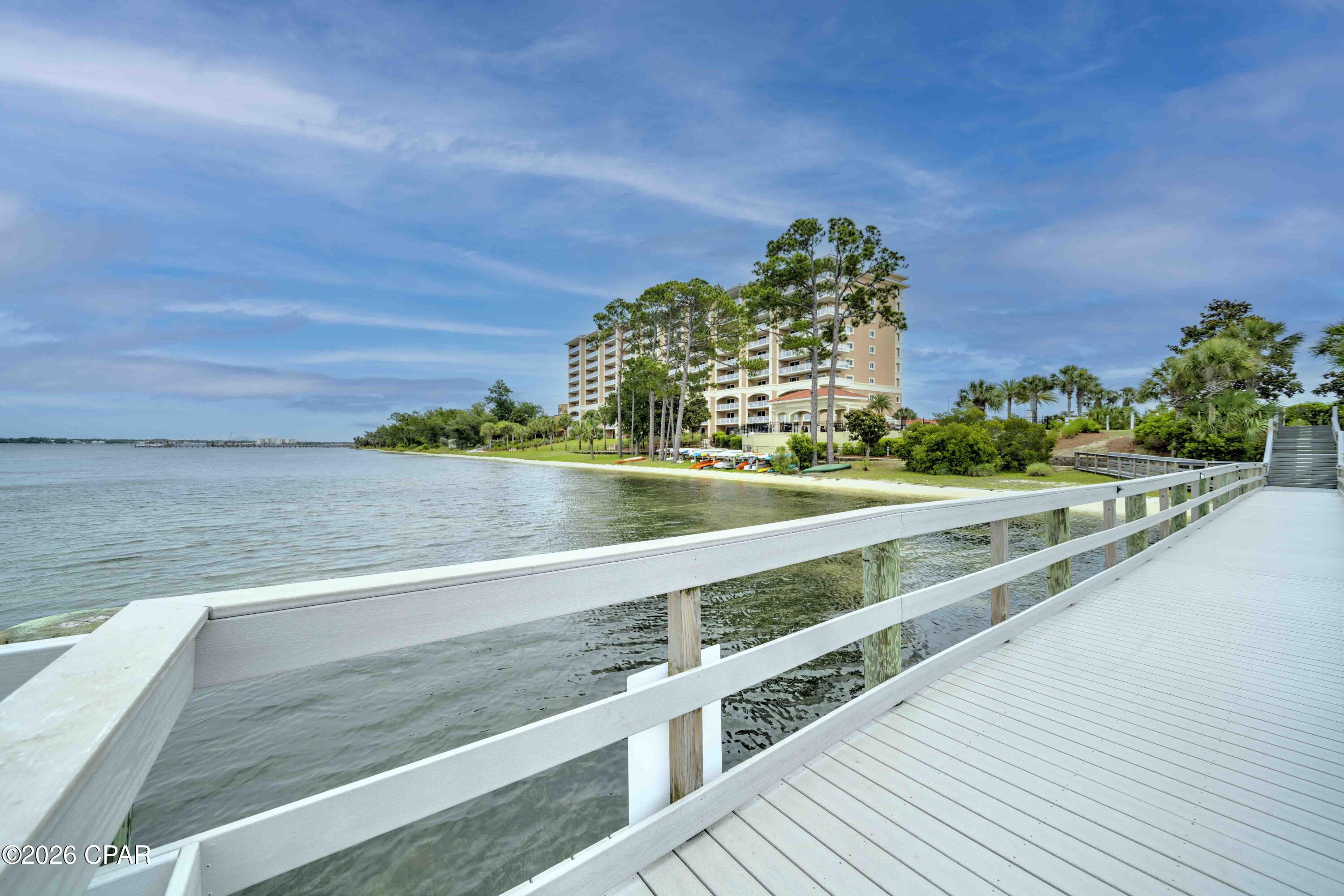 Magnolia Bay Club - Residential