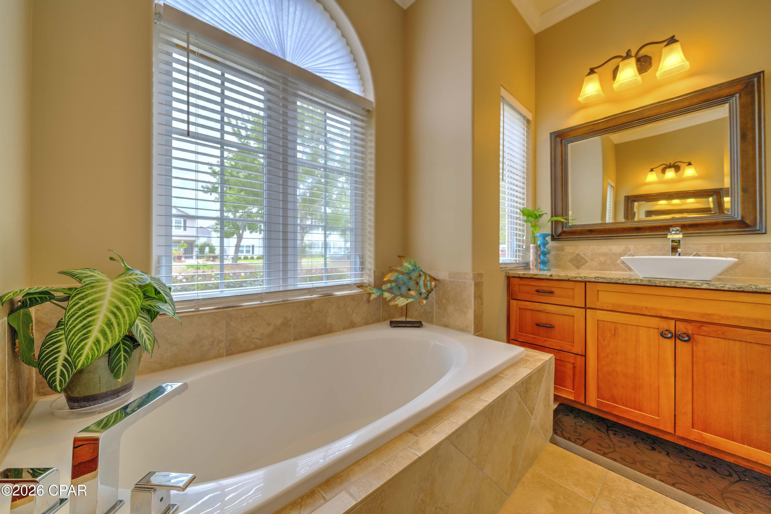 Magnolia Bay Club - Residential