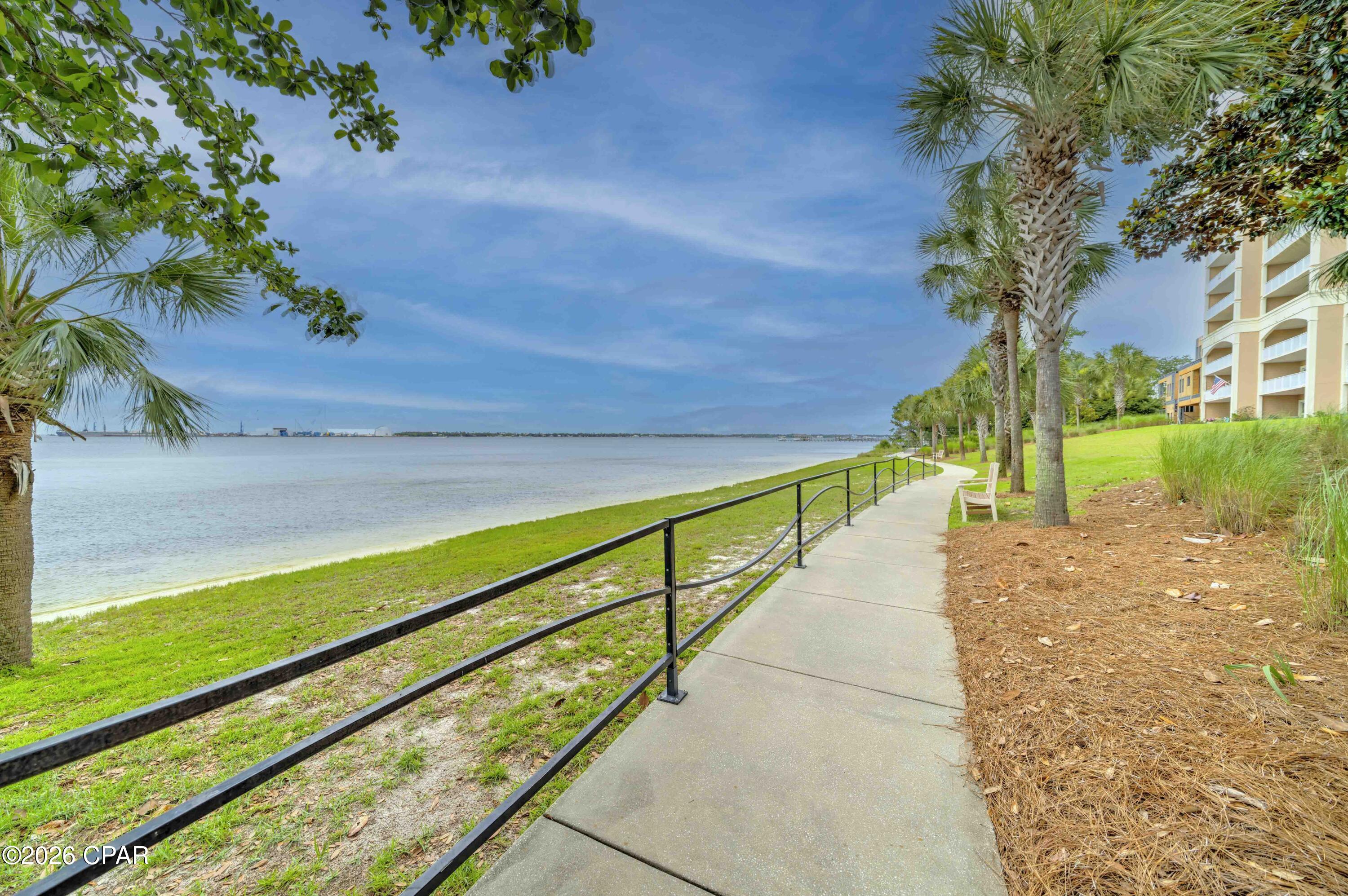 Magnolia Bay Club - Residential