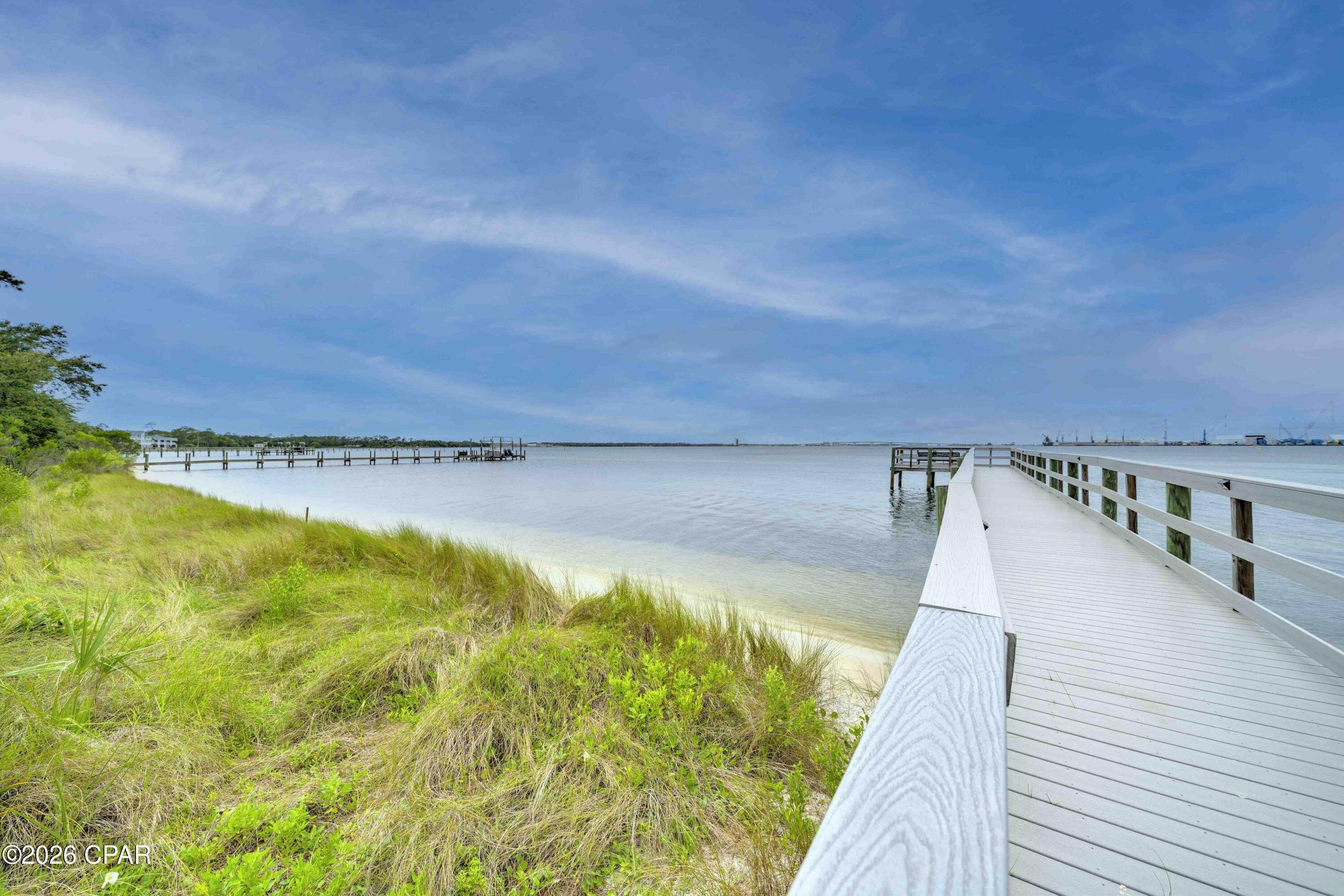 Magnolia Bay Club - Residential