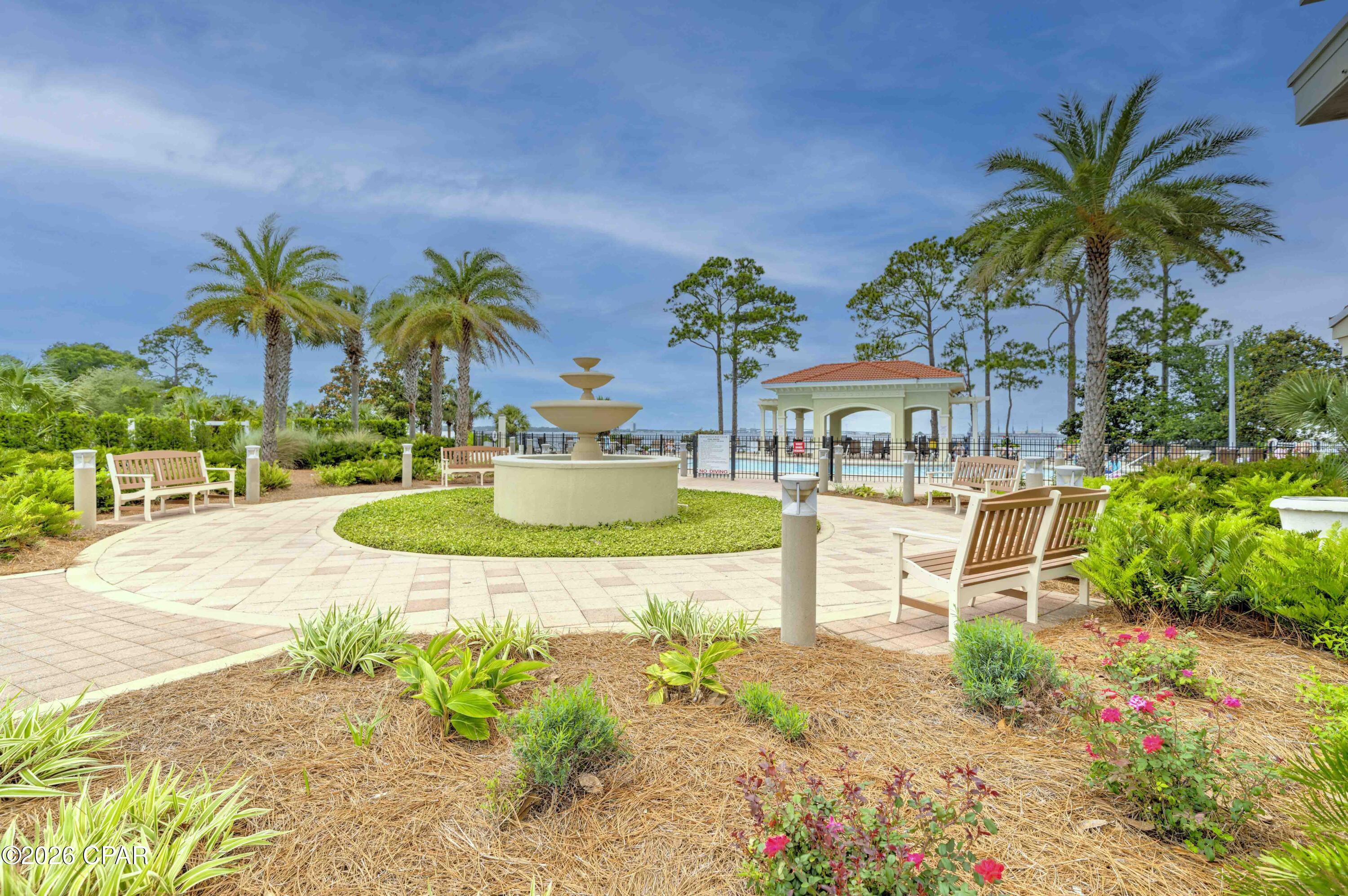 Magnolia Bay Club - Residential