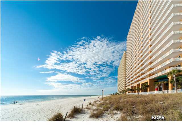 Splash Condo - Residential