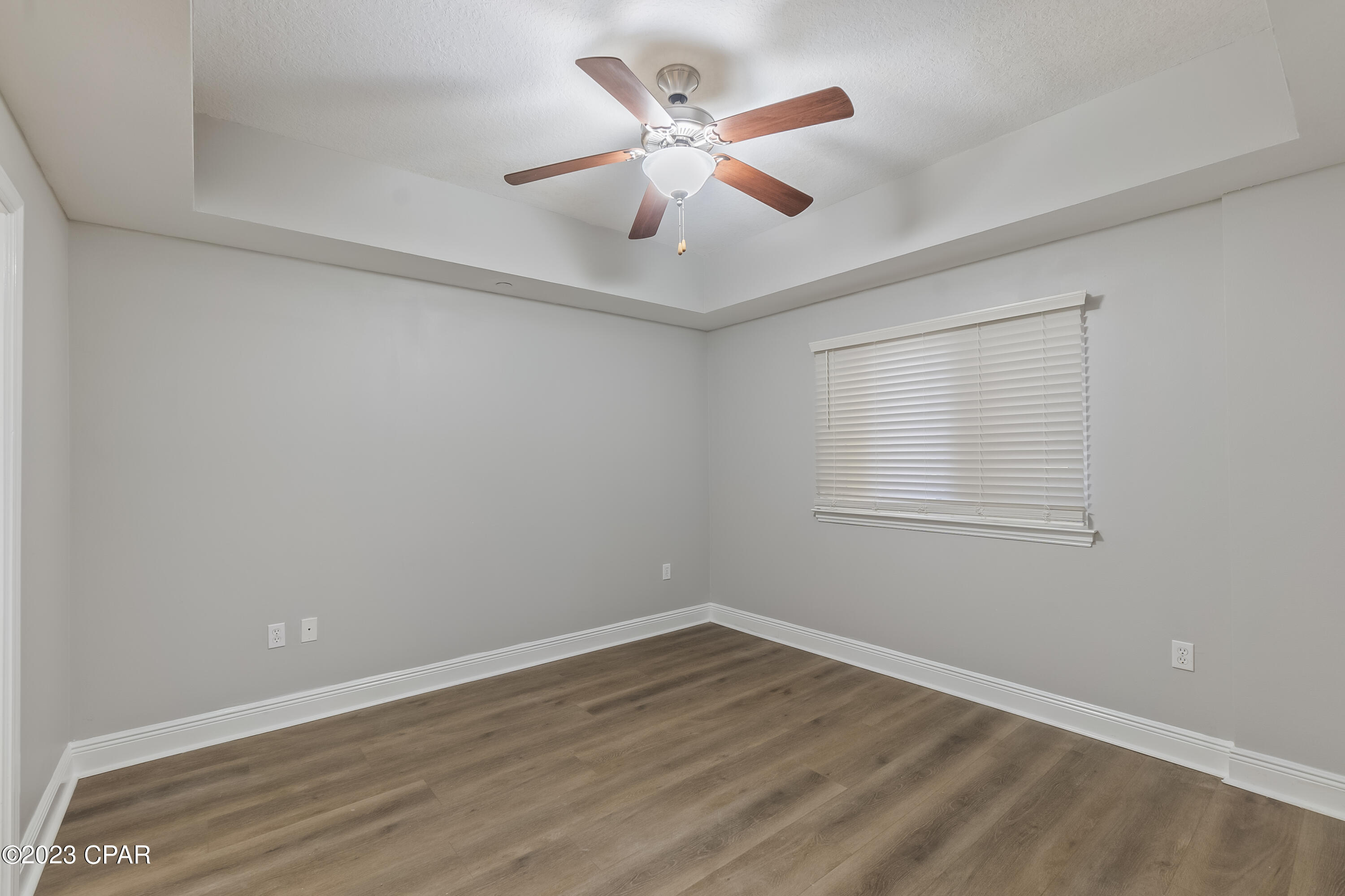 Magnolia Bay Club - Residential