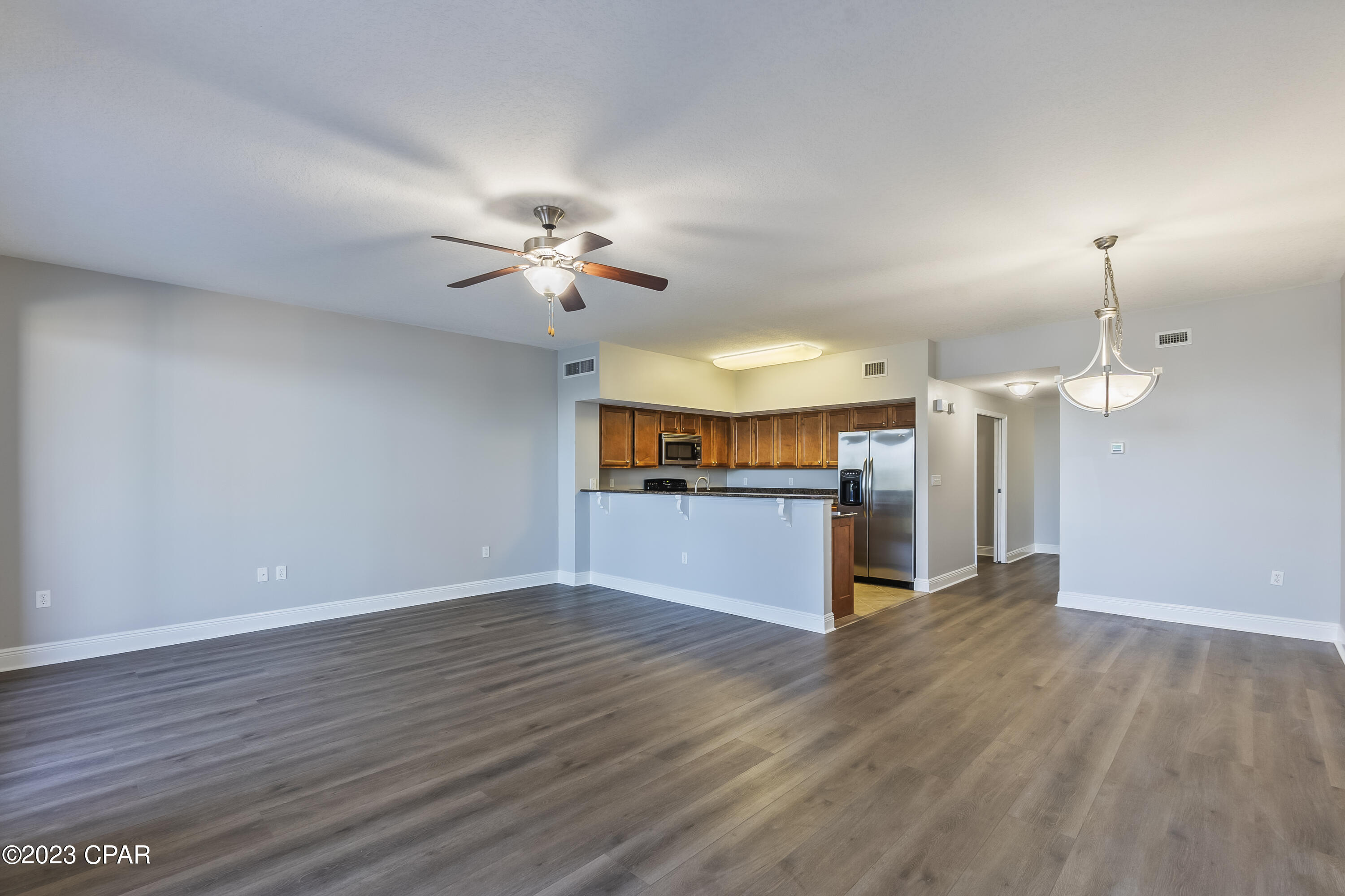 Magnolia Bay Club - Residential