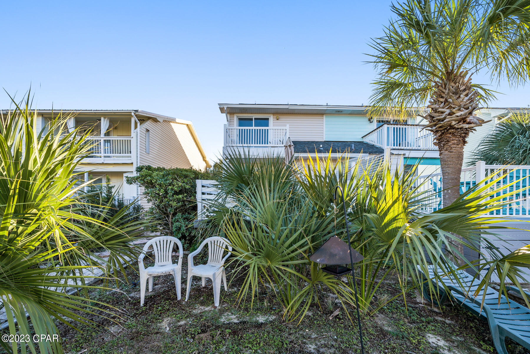 Villa Chateaus - Residential