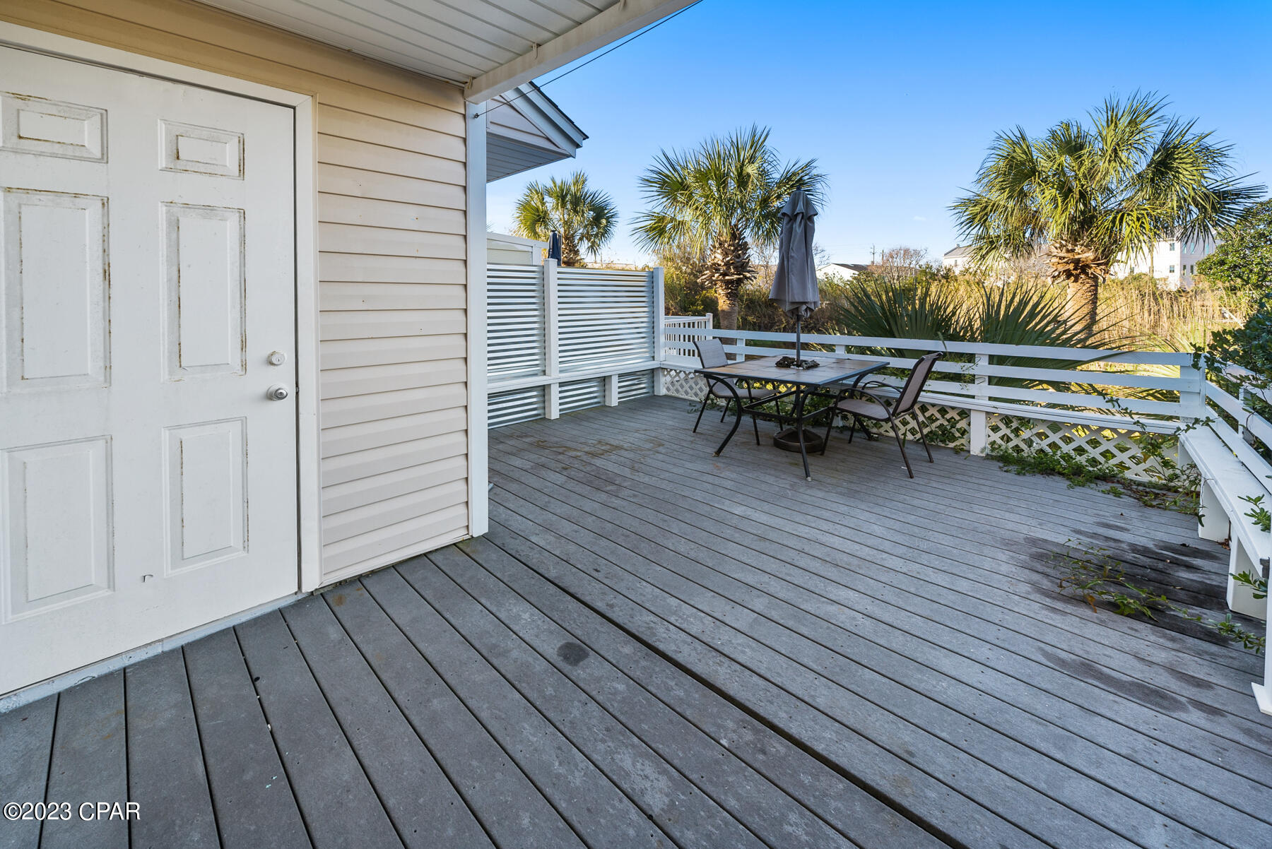 Villa Chateaus - Residential