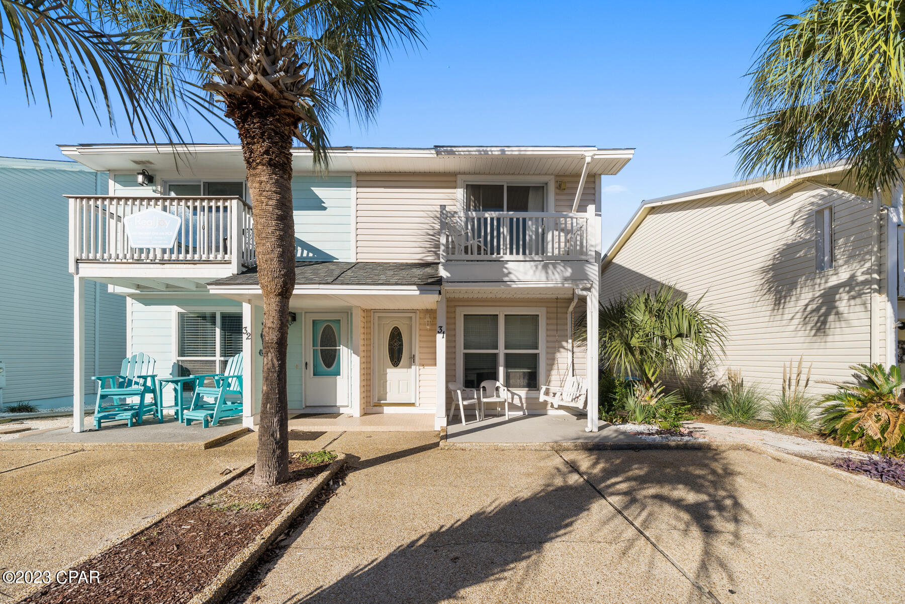 Villa Chateaus - Residential