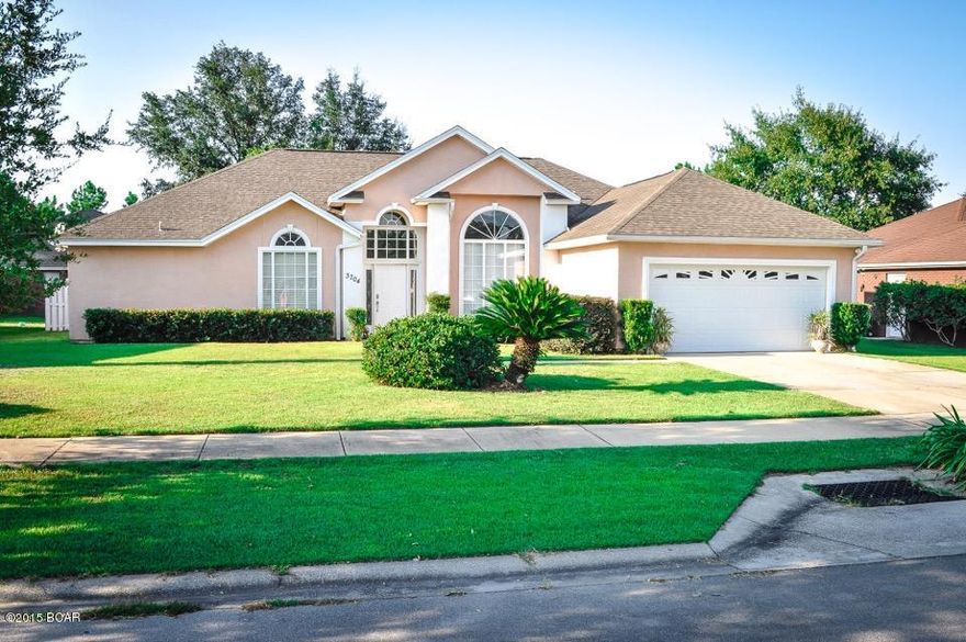 This exceptional 3 bedroom 2 bath home with a formal dining room AND office is situated in The Hammocks subdivision, close to everything! You'll appreciate the care and updates made by the current owners to include laminate flooring in the living room, office, and master suite. The kitchen features cherry stained cabinetry and new stainless steel appliances. Bedroom 2 offers new carpet while bedroom 3 has laminate flooring. This split bedroom floorplan has ceiling fans throughout, a tiled formal dining area and a large tiled sunroom. The spacious master suite features two closets, garden tub and separate shower, separate his and hers vanities with a private exit to the sunroom. Nice privacy fenced back yard, sprinkler system. Subdivision offers sidewalks and a community pool.