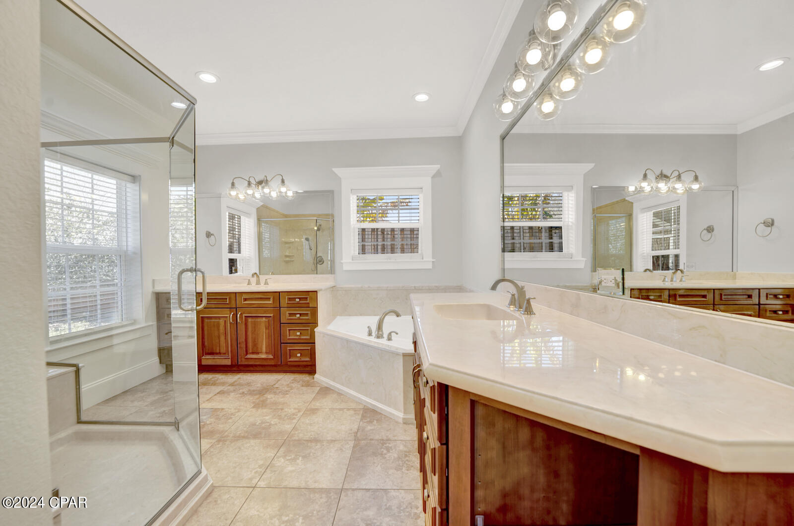 Colony Club - Residential