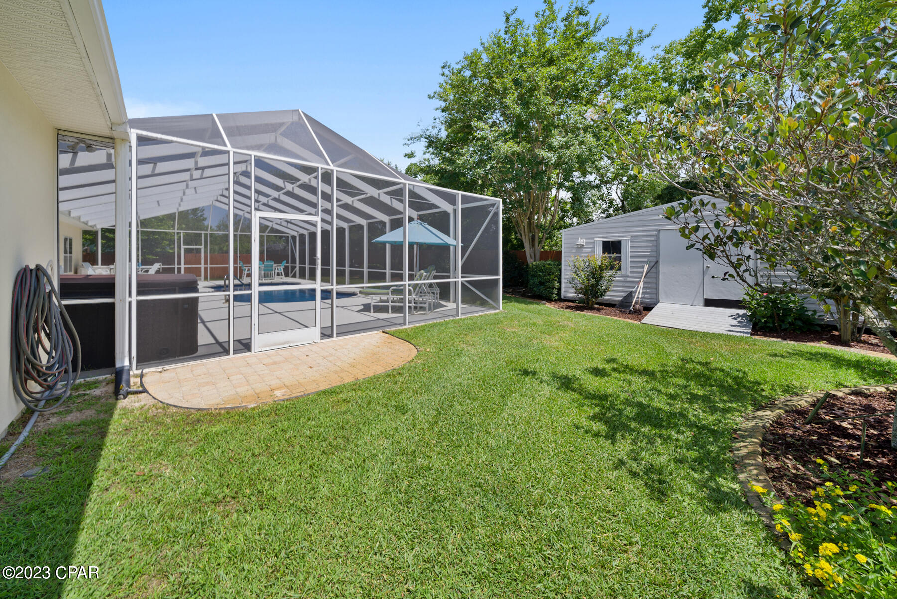 Colony Club - Residential