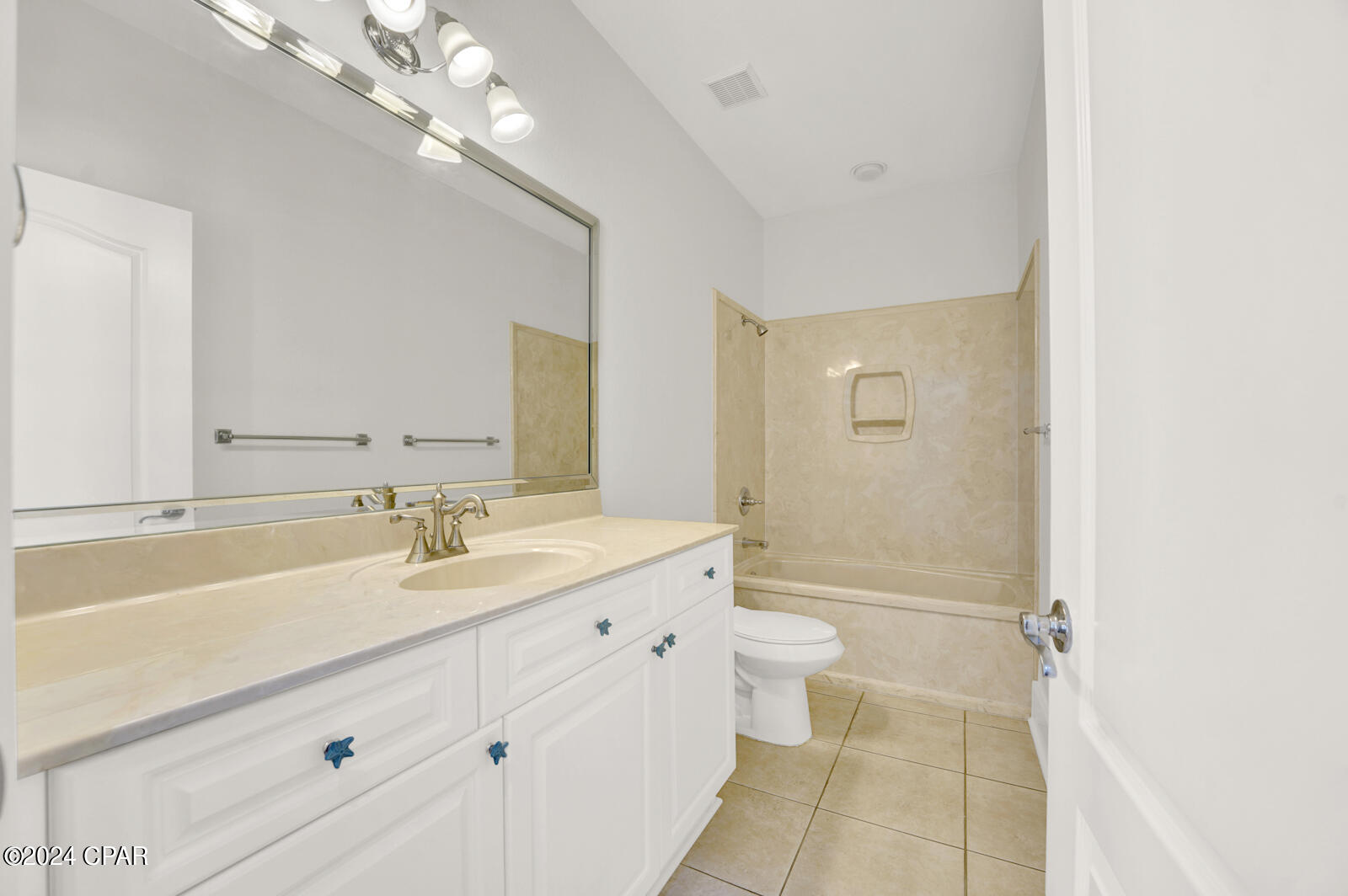 Colony Club - Residential