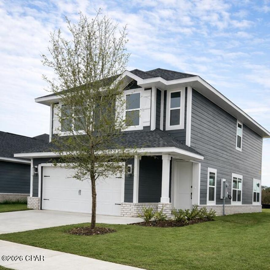 This home boasts a spacious open concept floorplan  with a large family room, dining area, and well -appointed kitchen with a large countertop and walk in pantry. The 2 story layout ensures privacy for the upstairs master suite, which includes a large walk in closet.