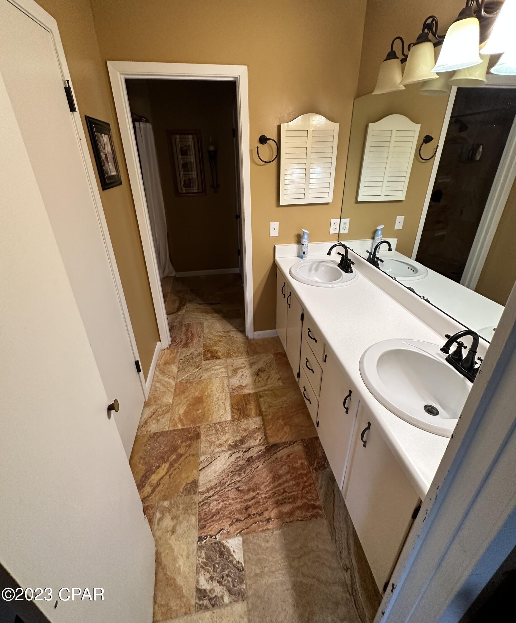 Grand Ridge - Residential