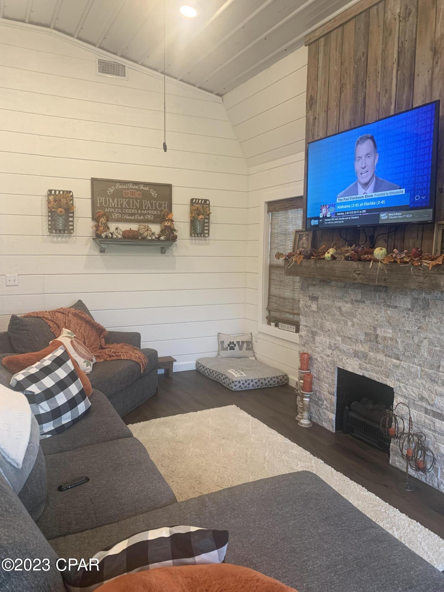 Grand Ridge - Residential