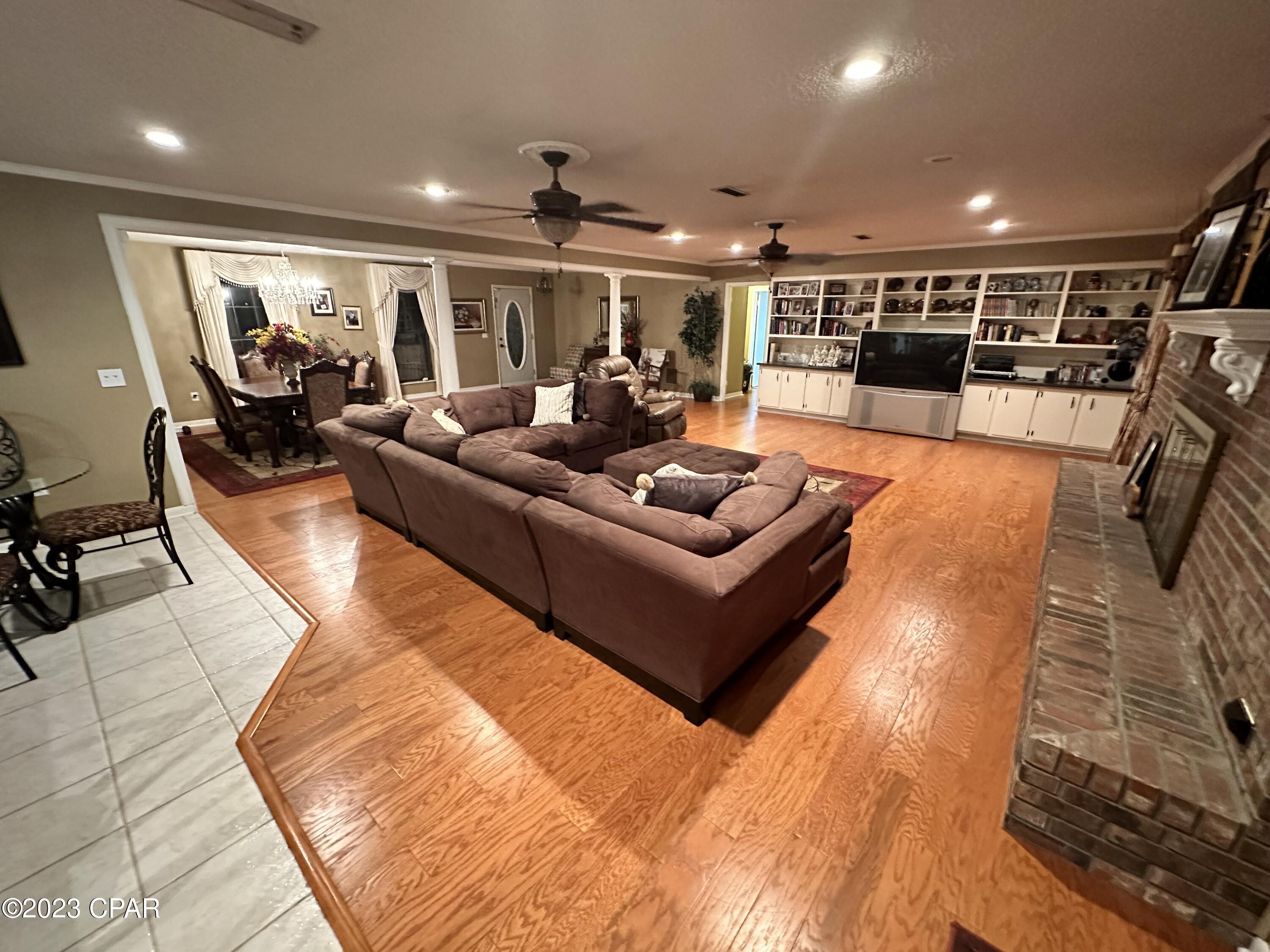 Grand Ridge - Residential