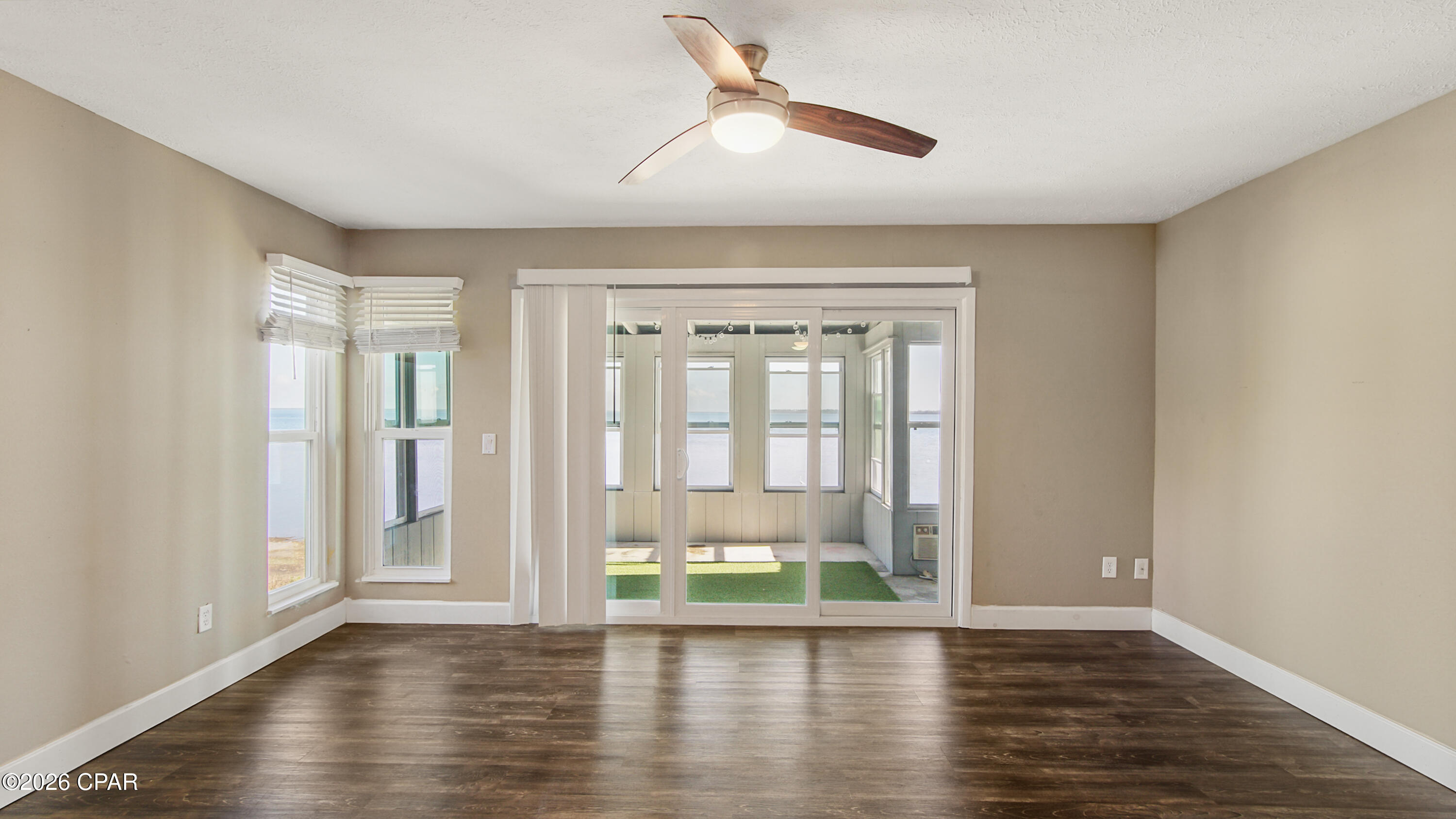 [No Recorded Subdiv] - Residential Lease