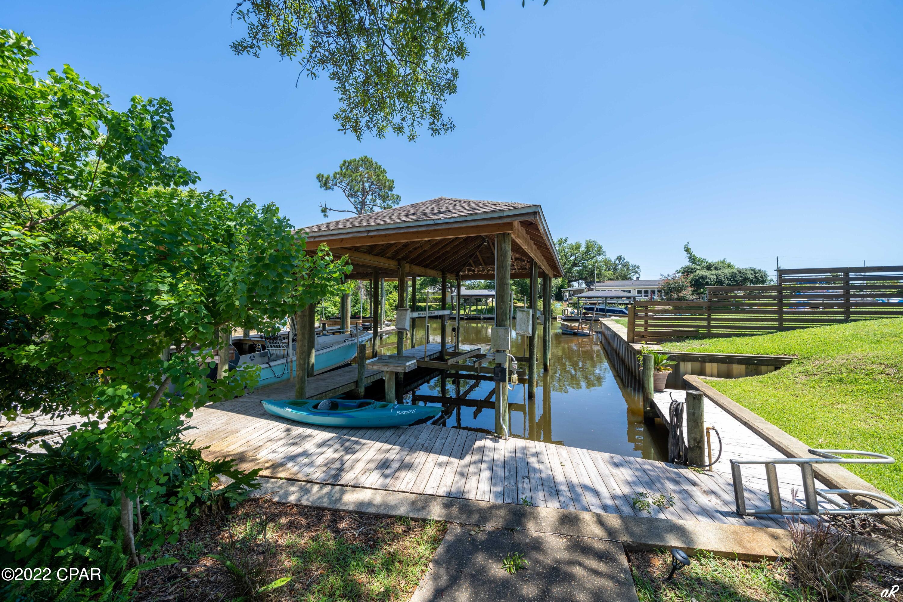 Pretty Bayou Replat - Residential