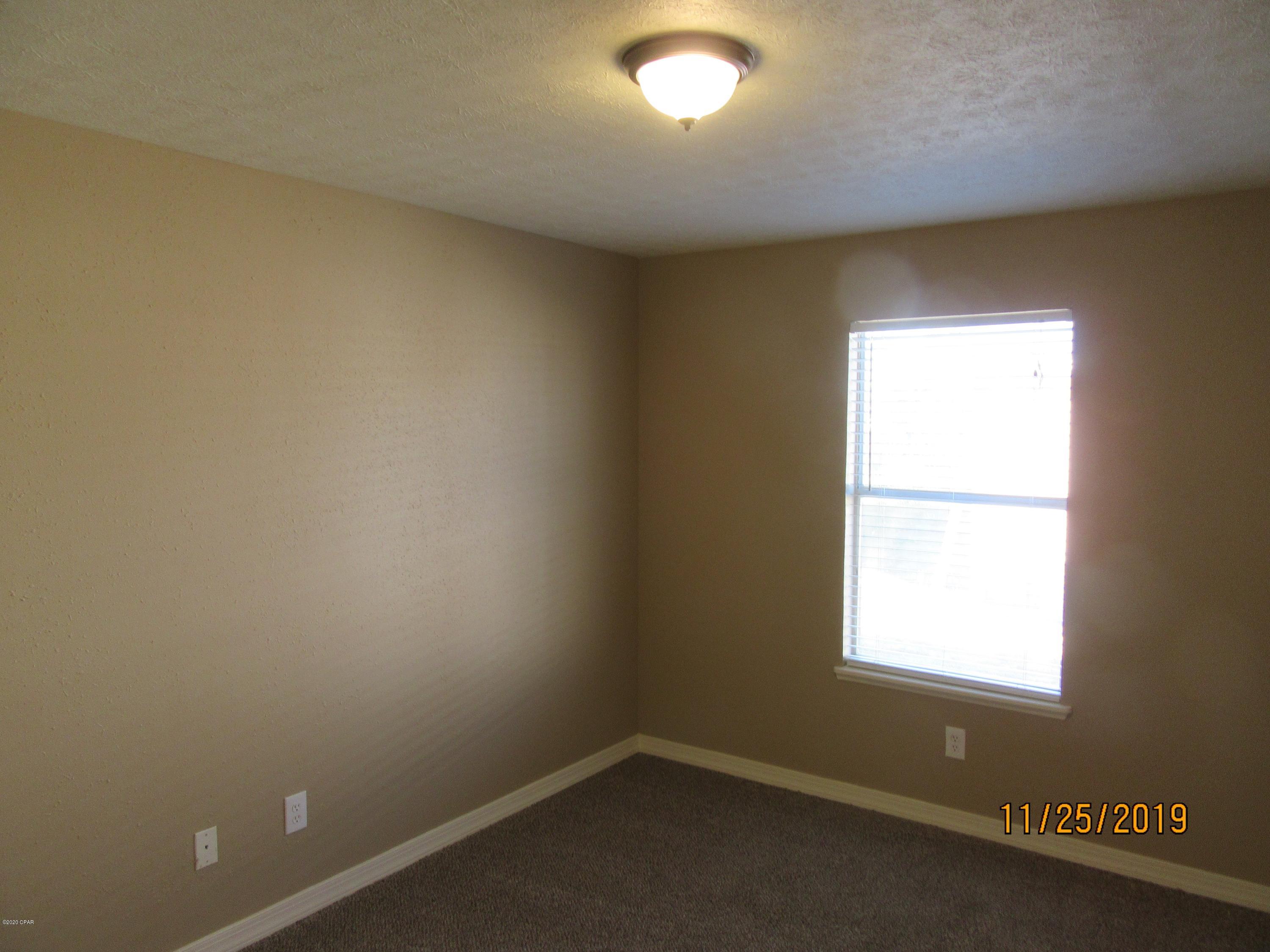 [No Recorded Subdiv] - Residential Lease