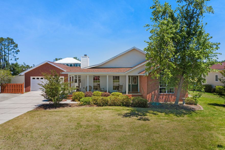 3 BR 2 Bath Canal front home in the popular Northshore neighborhood. Plenty of entertainment space inside and out. Large waterfront great room and master bedroom. Wood flooring and a fireplace in the living room. Lots of extra storage space inside and out.