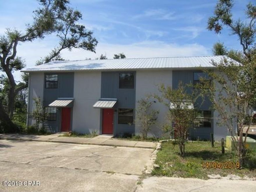 NEWLY REMODELED 2 Bedroom 1.5 Bath Town house located in Historic St Andrews. Close to shopping and dinning and walking distance to St . Andrews bay. Washer and dryer hookups. All property sizes and ages are approximate, please measure and/or verify if important.

School assignments are subject to change, please check with Bay County for most accurate information. Deposit is the same as the rent.Pets NOT Allowed!