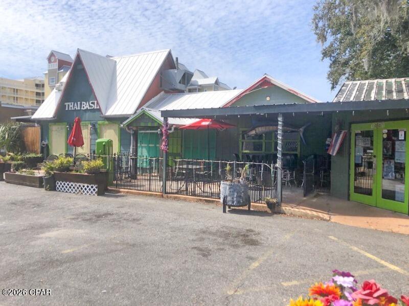 Ware Estate - Commercial Sale