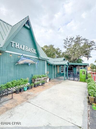 Ware Estate - Commercial Sale