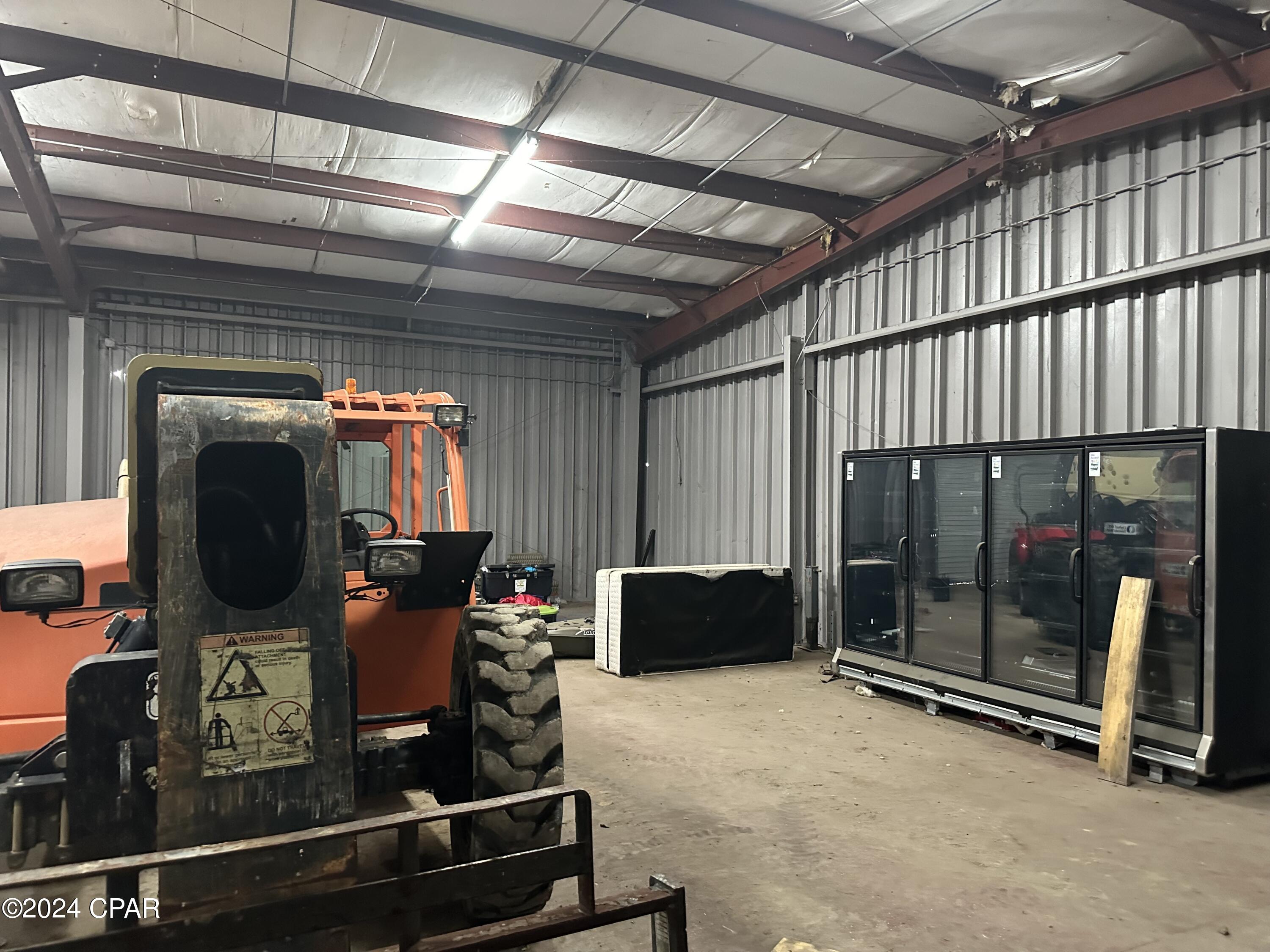 [No Recorded Subdiv] - Commercial Sale